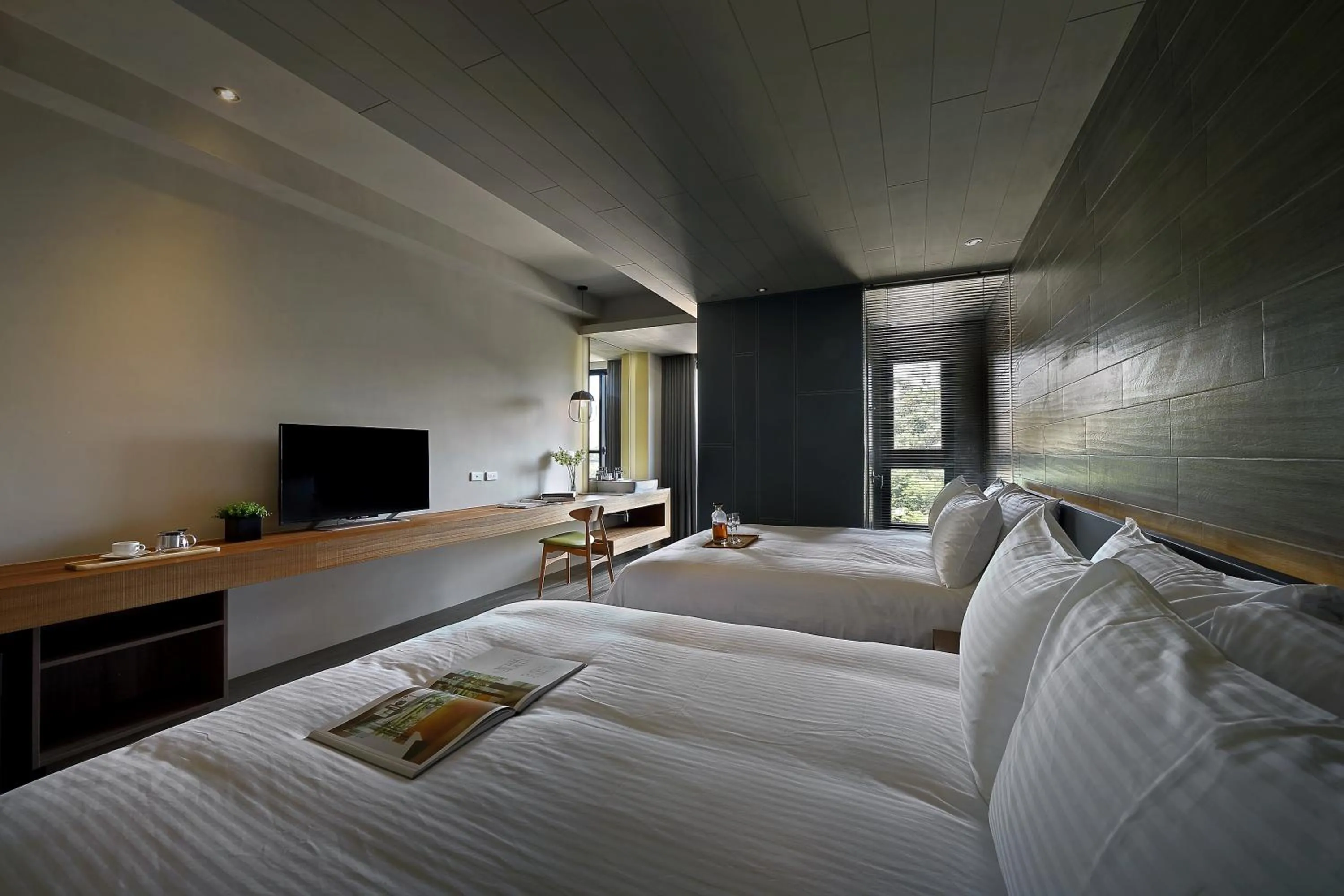 Photo of the whole room, Bed in Sun Moon Lake Blue Sky Bay B&B