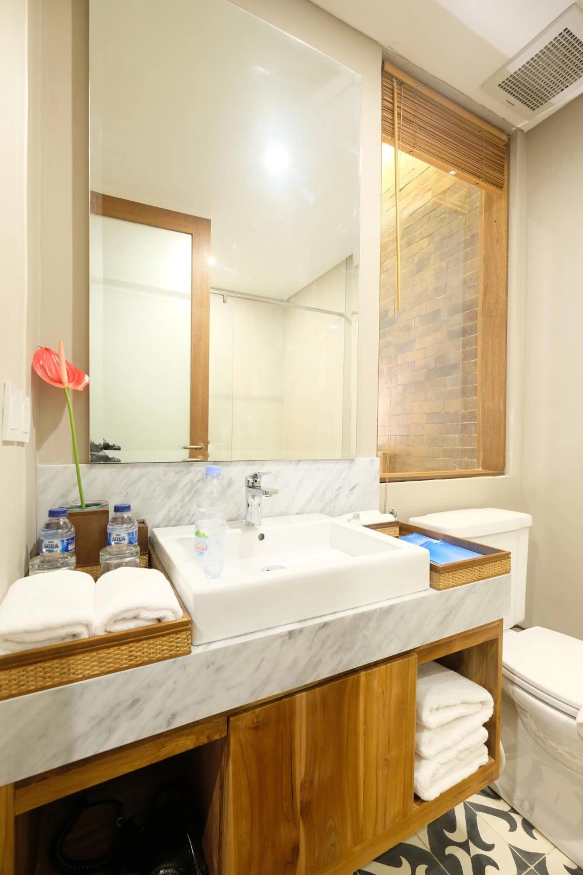 Toilet in Sagara Candidasa by AHM