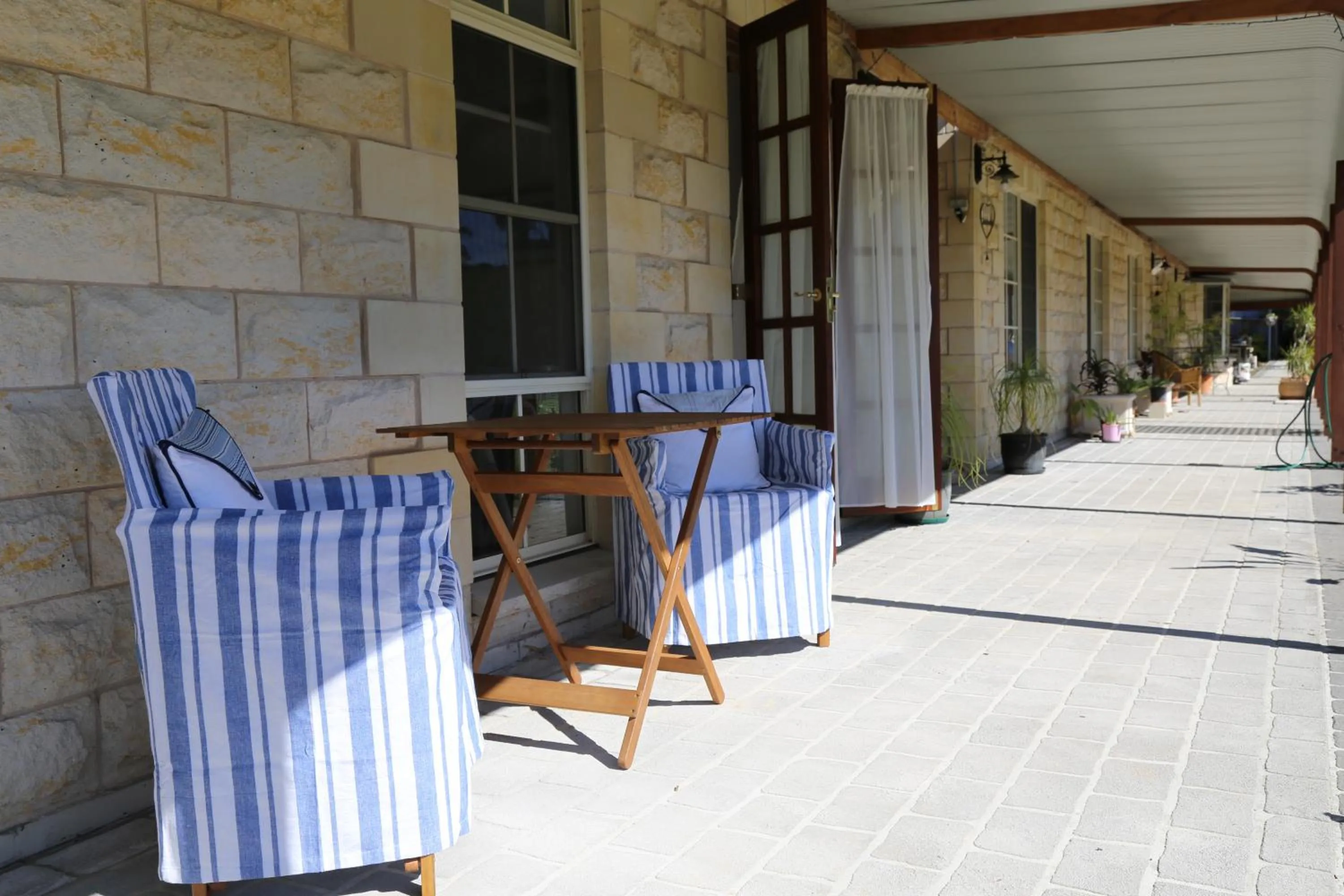 Patio in BellbirdHill Bed & Breakfast