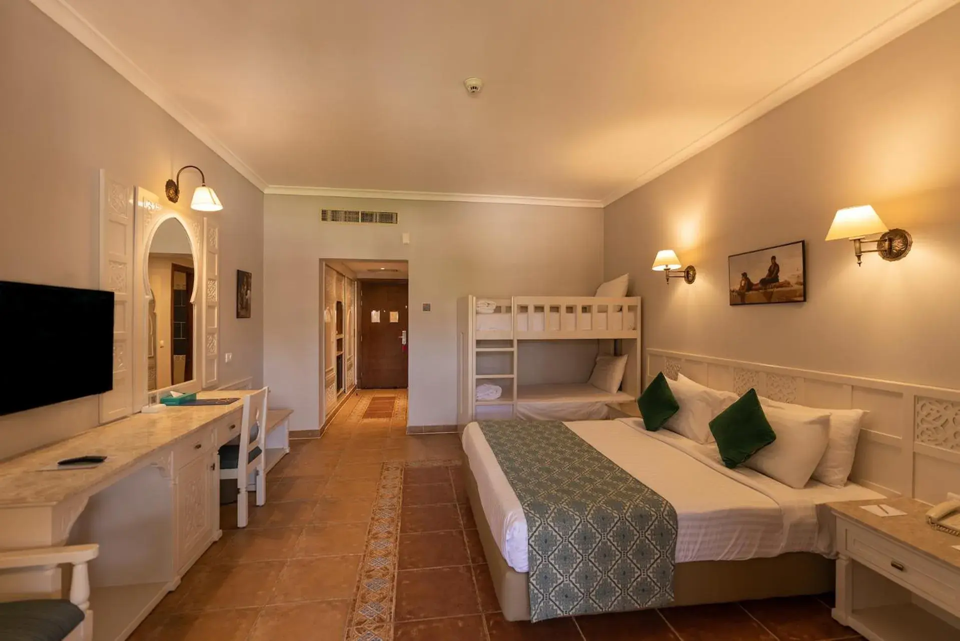 Bedroom, Bed in Sunrise Mamlouk Palace Resort Bedroom, Bed in Sunrise Mamlouk Palace Resort