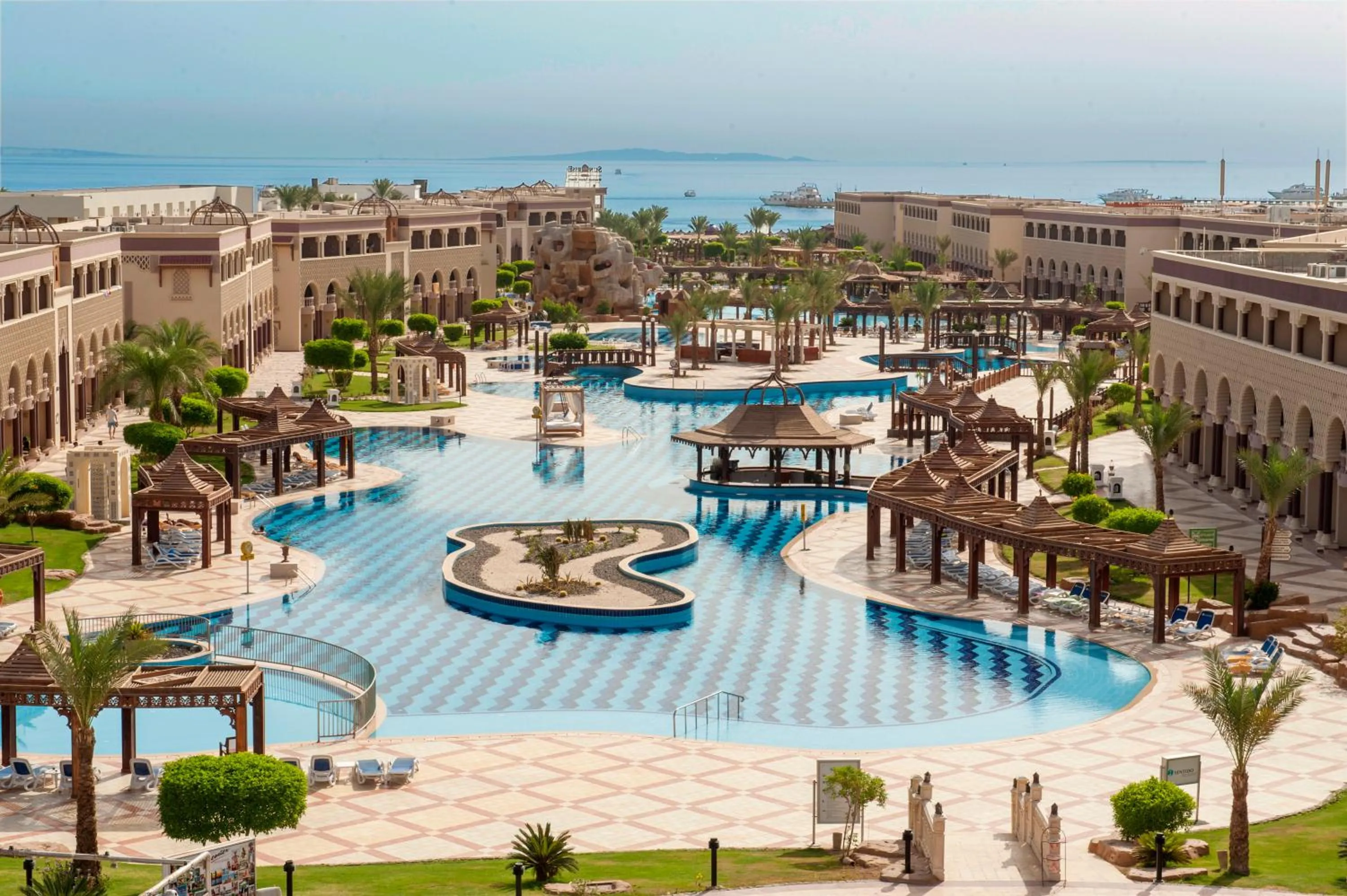 Bird's eye view in Sunrise Mamlouk Palace Resort