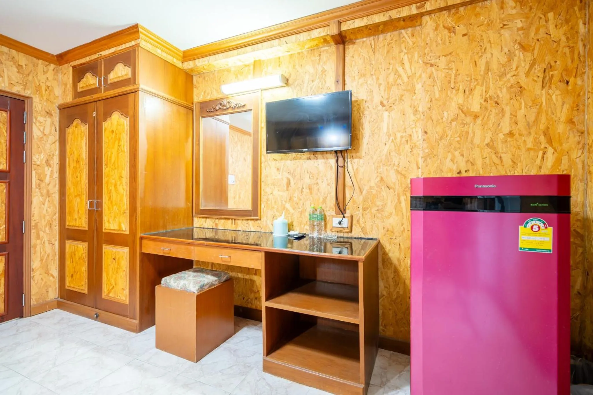 TV and multimedia in Chatsuree Mansion