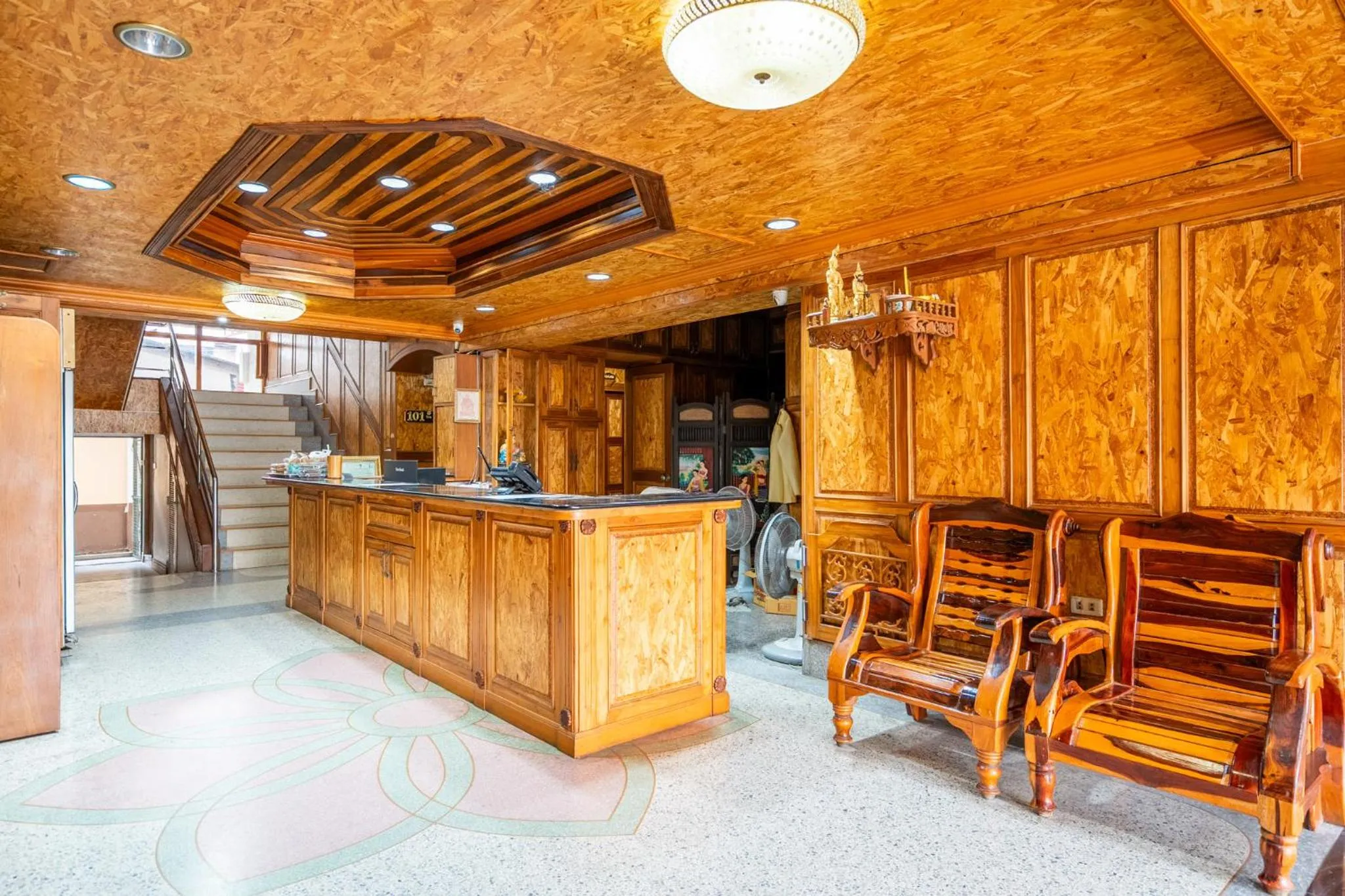 Property building in Chatsuree Mansion