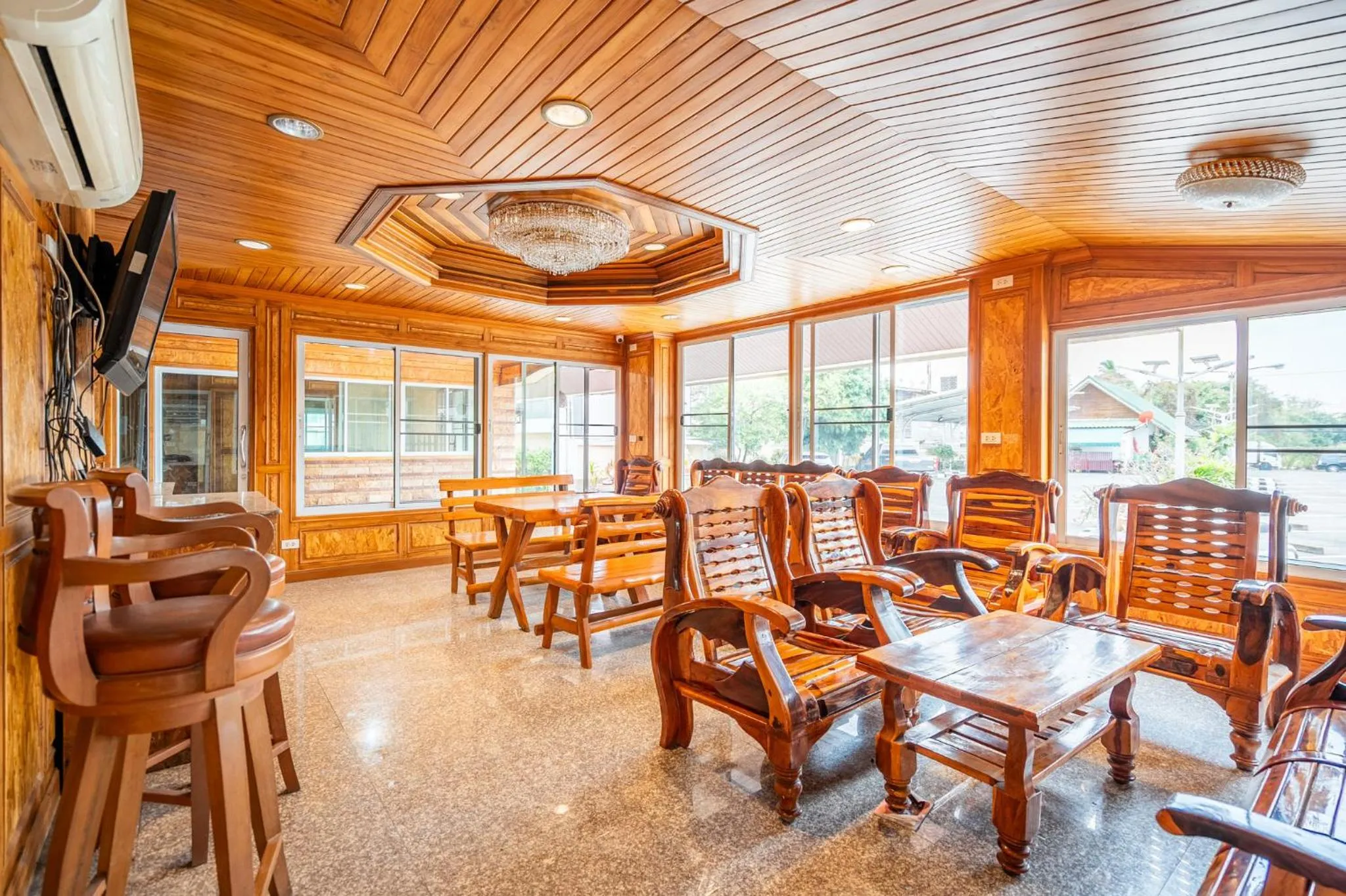 Property building in Chatsuree Mansion