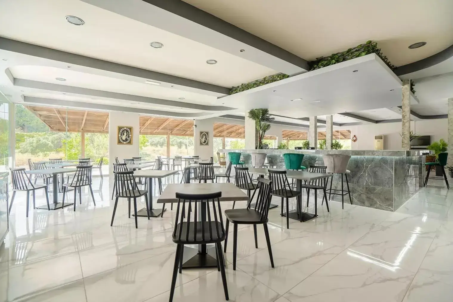 Restaurant/places to eat in Sotirakis Hotel Restaurant/places to eat in Sotirakis Hotel