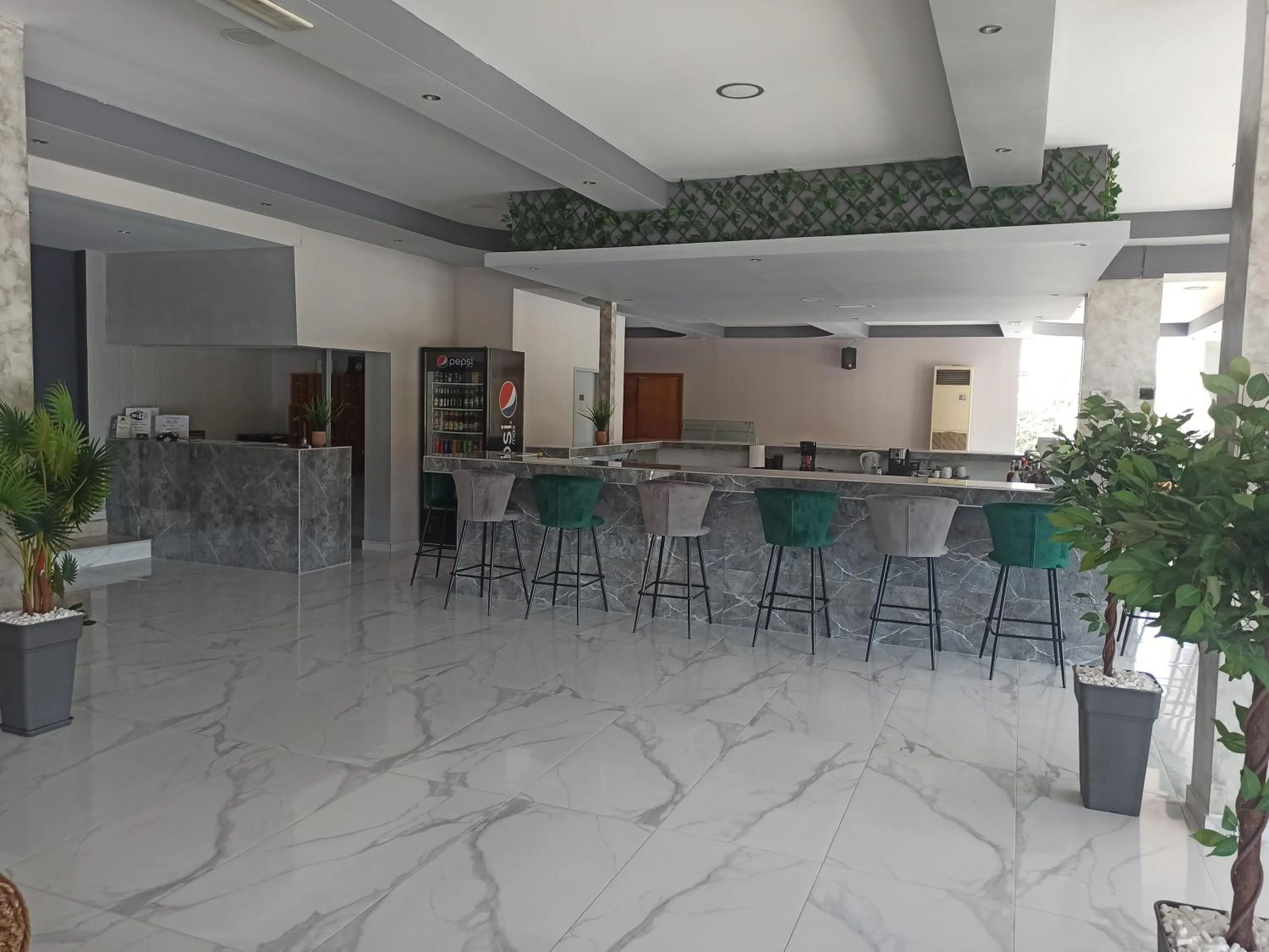 Restaurant/places to eat in Sotirakis Hotel