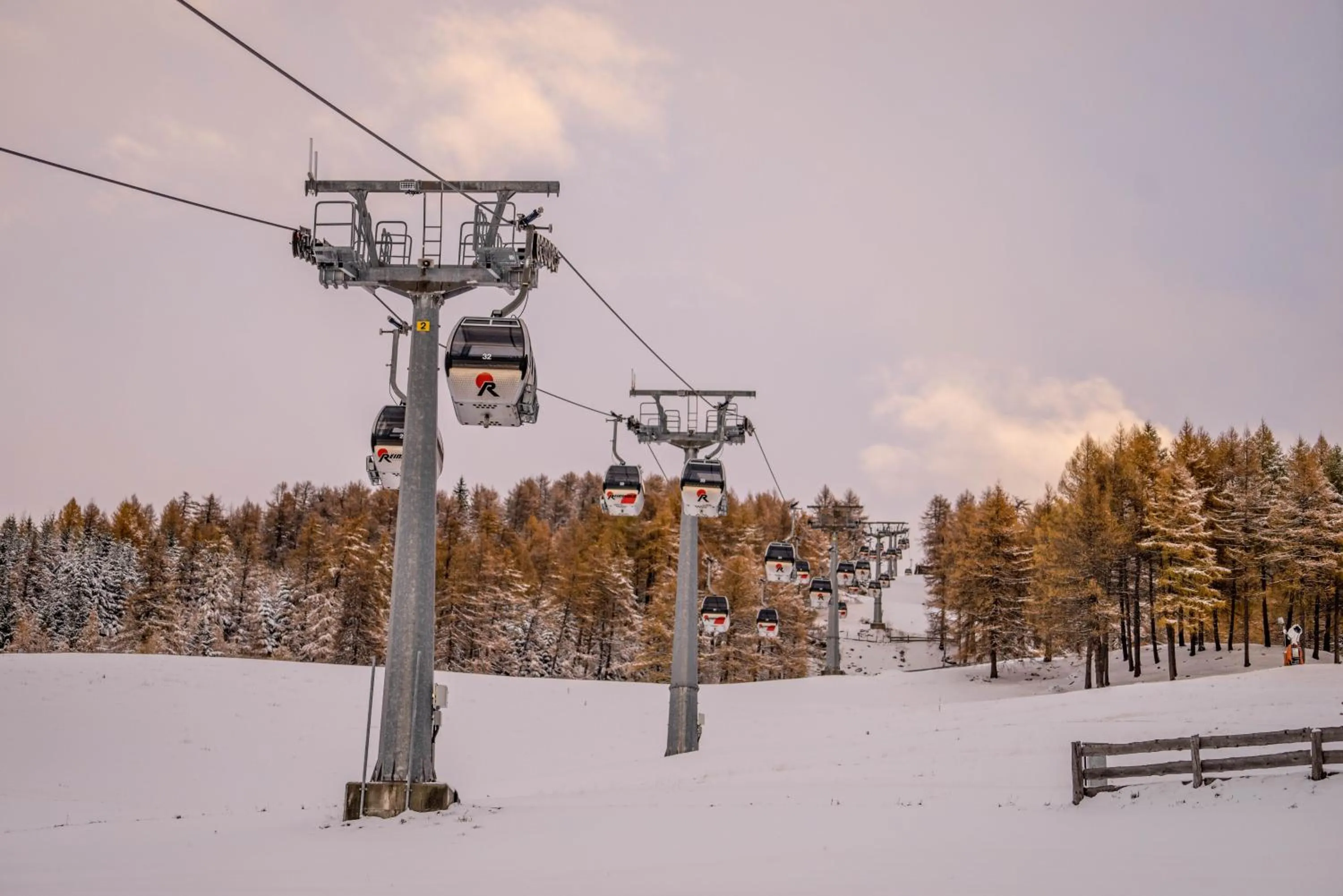 Skiing in Hotel Panoramic Lotsch