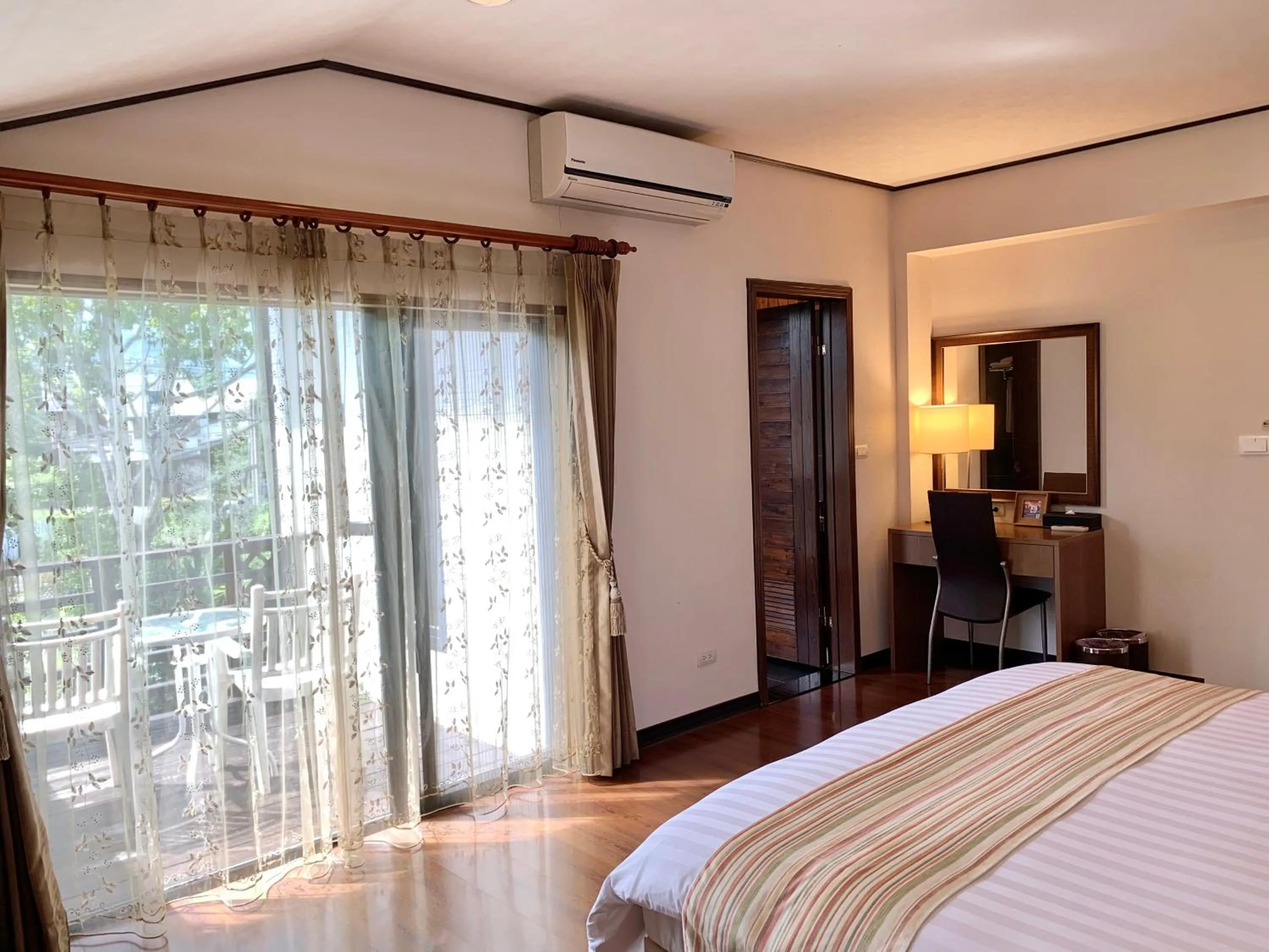 Photo of the whole room, Bed in 花蓮金澤居民宿樹窩民宿御安居民宿寵物友善