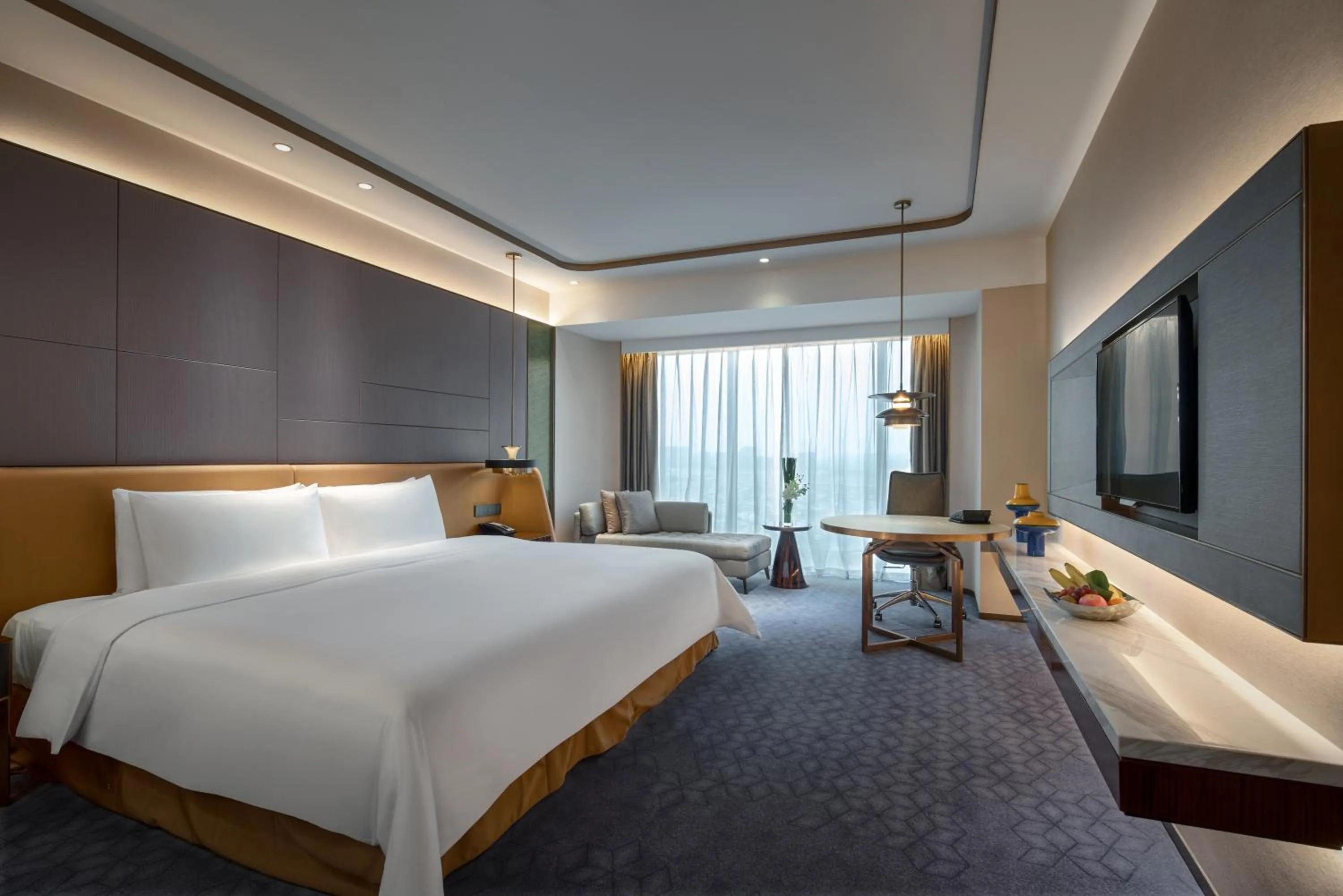 Photo of the whole room, Bed in Primus Hotel Shanghai Hongqiao