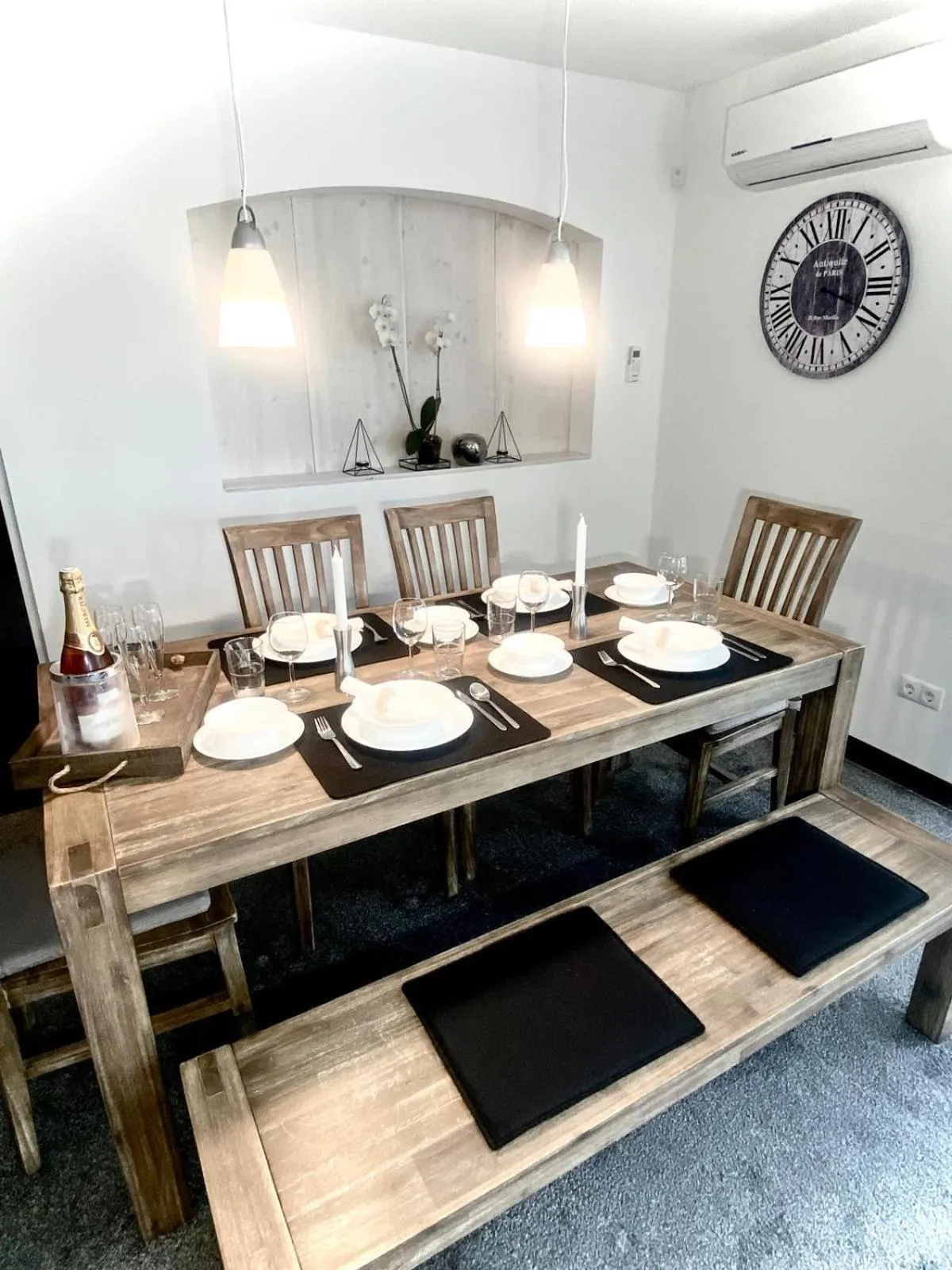 Dining area in Ferienwohnung Hella