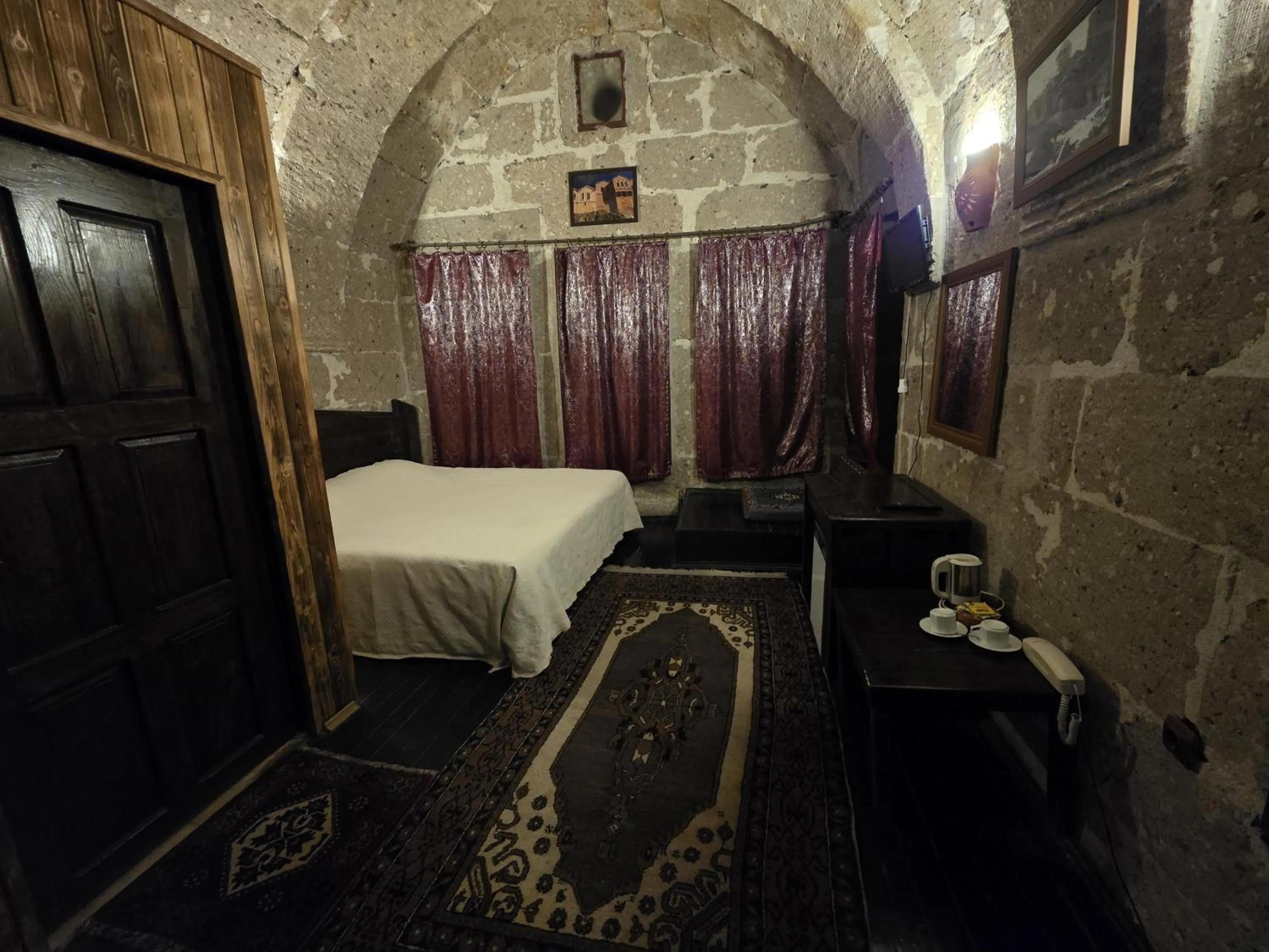 Photo of the whole room, Bed in Karamanli Konagi