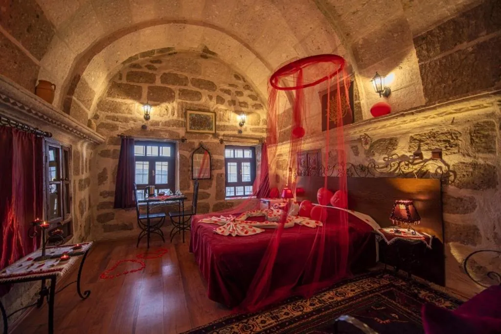 Photo of the whole room, Bed in Karamanli Konagi