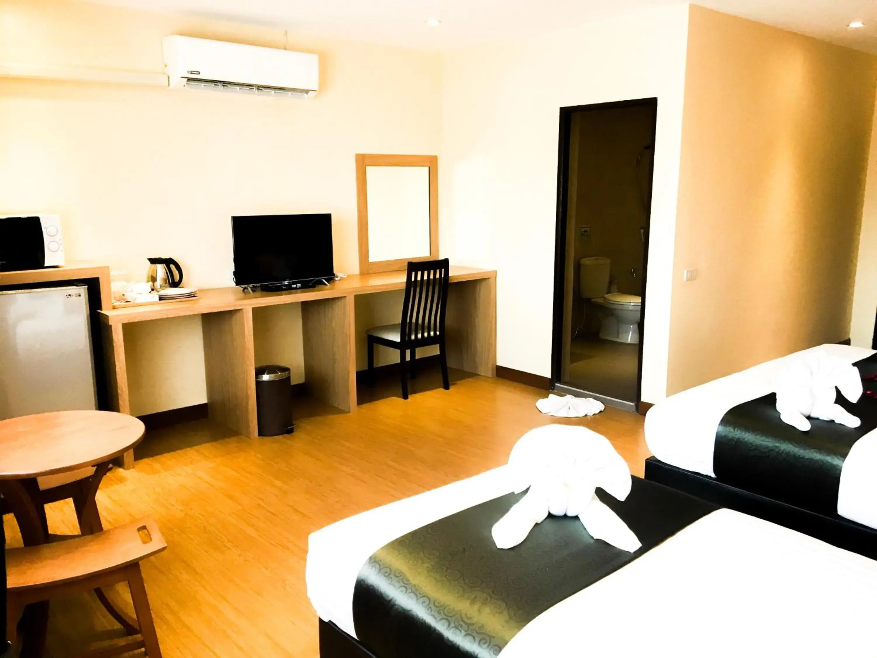 Photo of the whole room, Bed in My place Chaweng beach Photo of the whole room, Bed in My place Chaweng beach