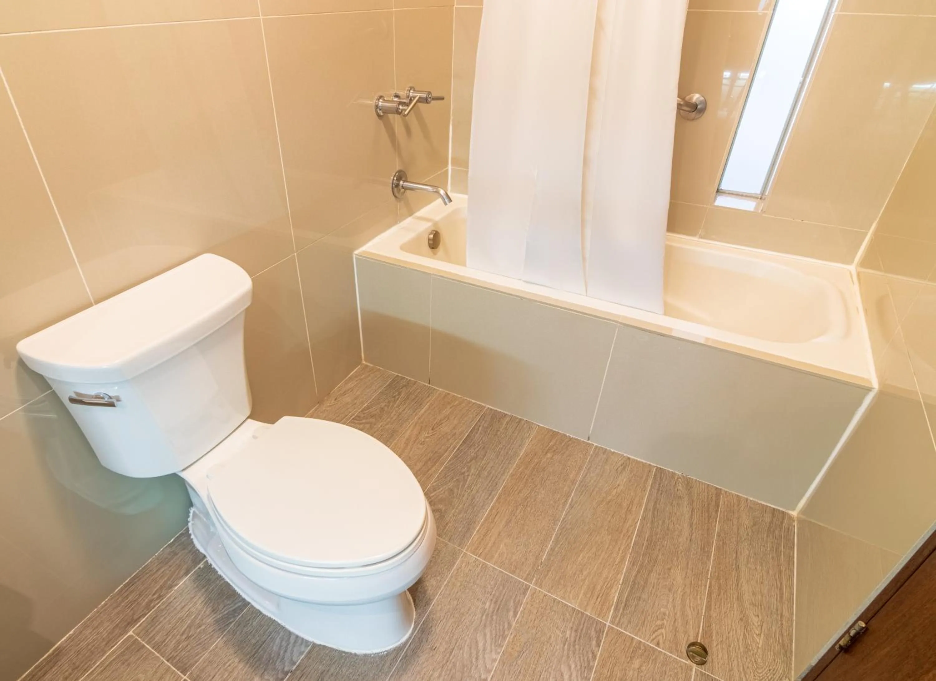 Shower in Sonesta Posadas del Inca Puno