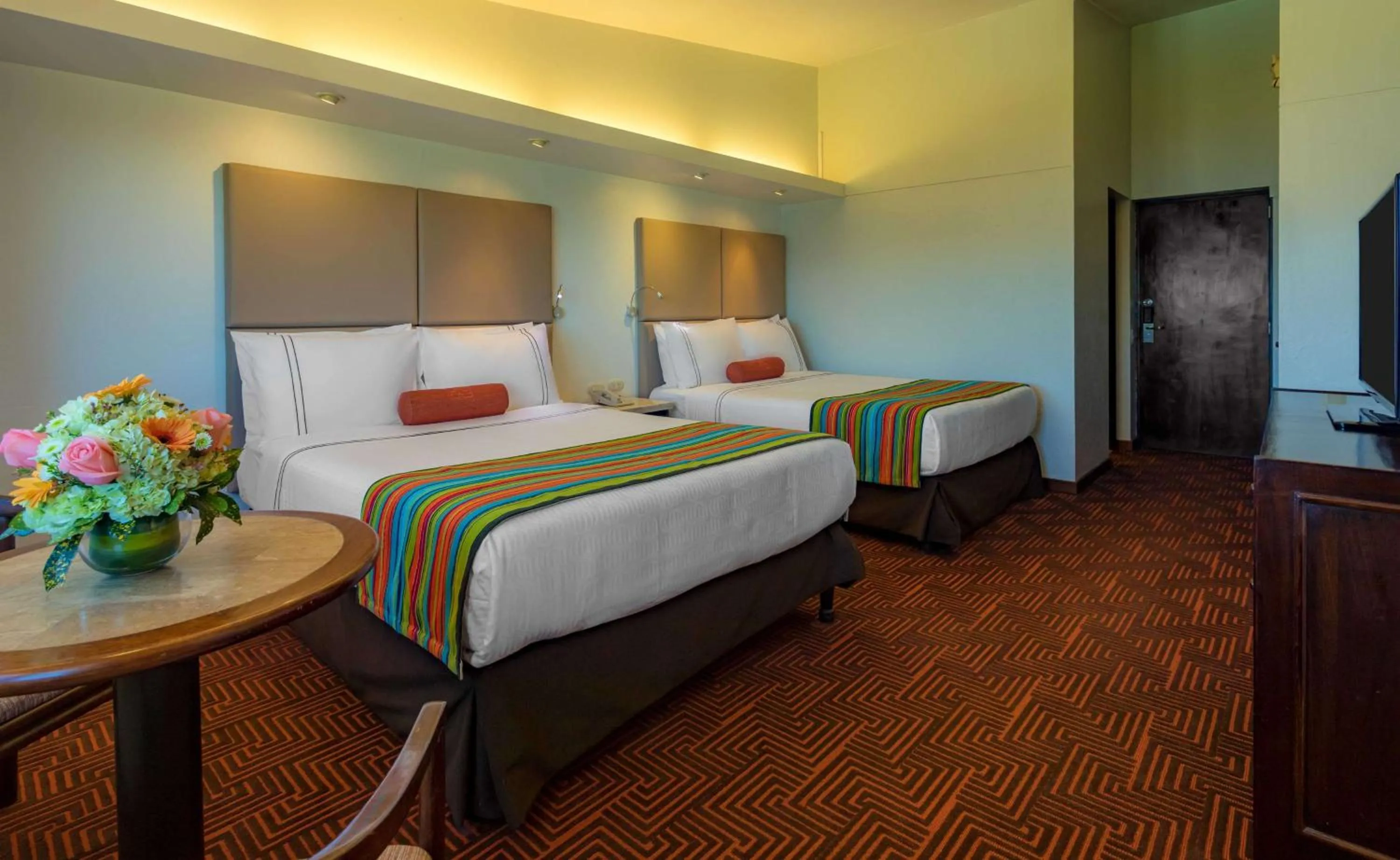 Photo of the whole room, Bed in Sonesta Posadas del Inca Puno