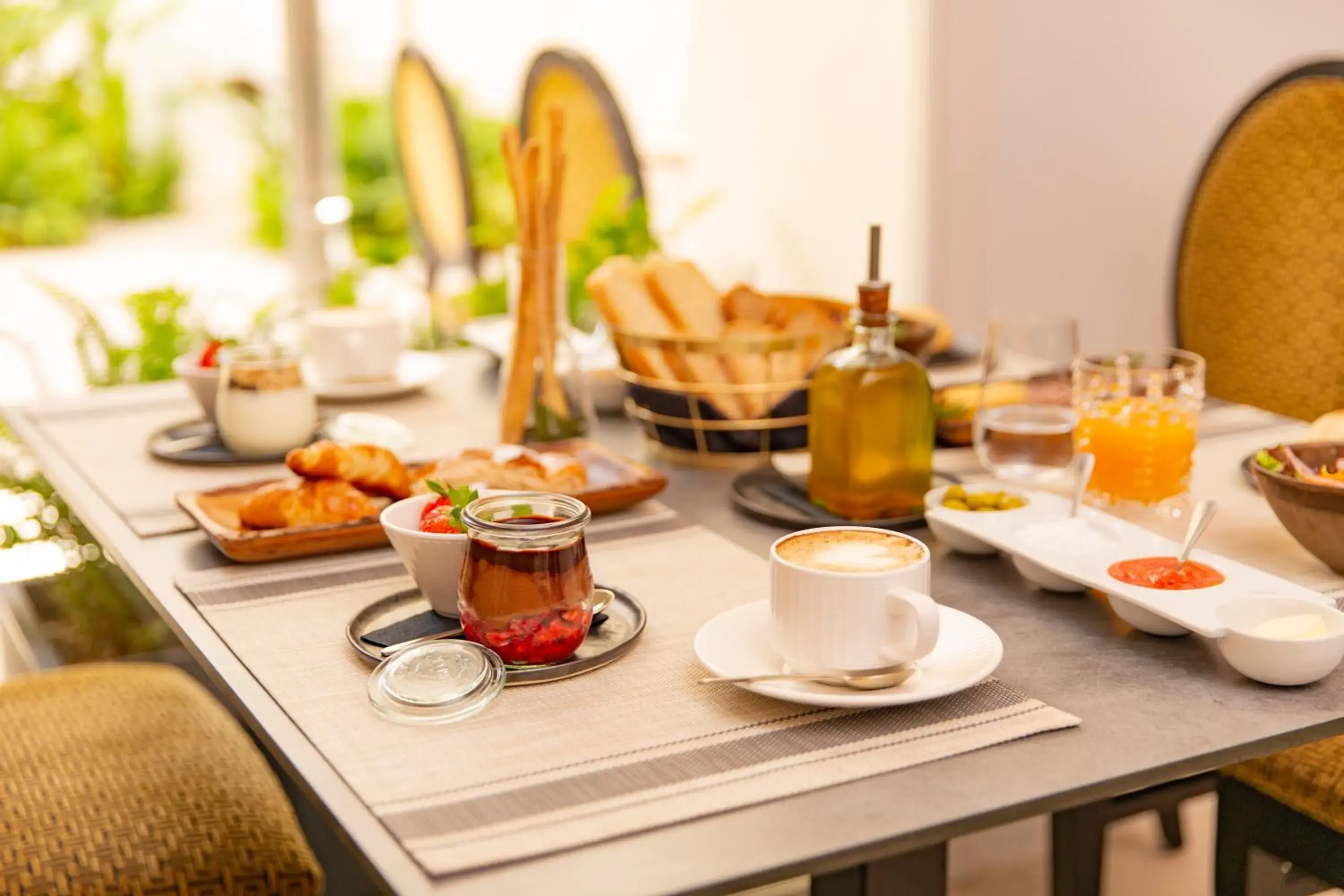 Food and drinks in ICON Rosetó Food and drinks in ICON Rosetó