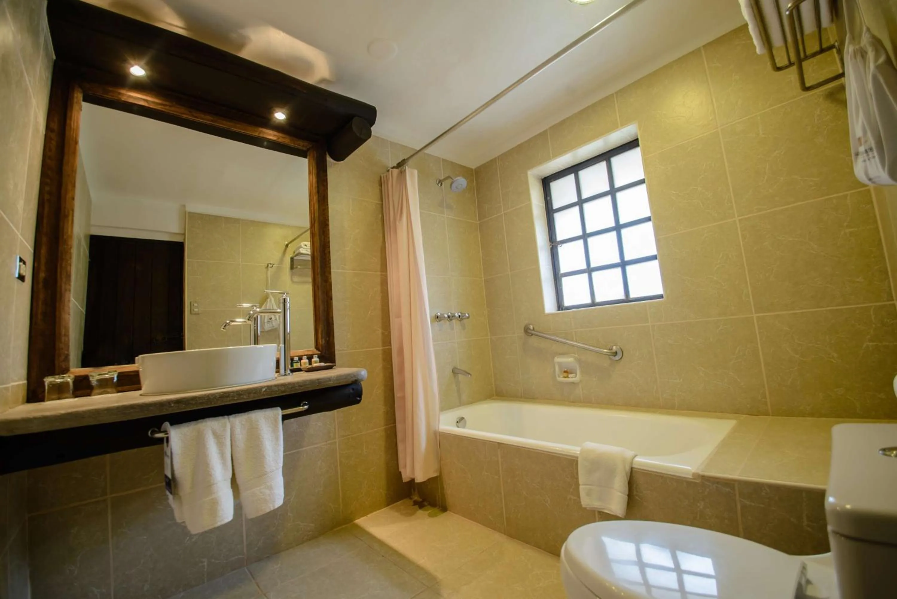 Bathroom in Sonesta Posadas del Inca - Valle Sagrado Yucay Urubamba