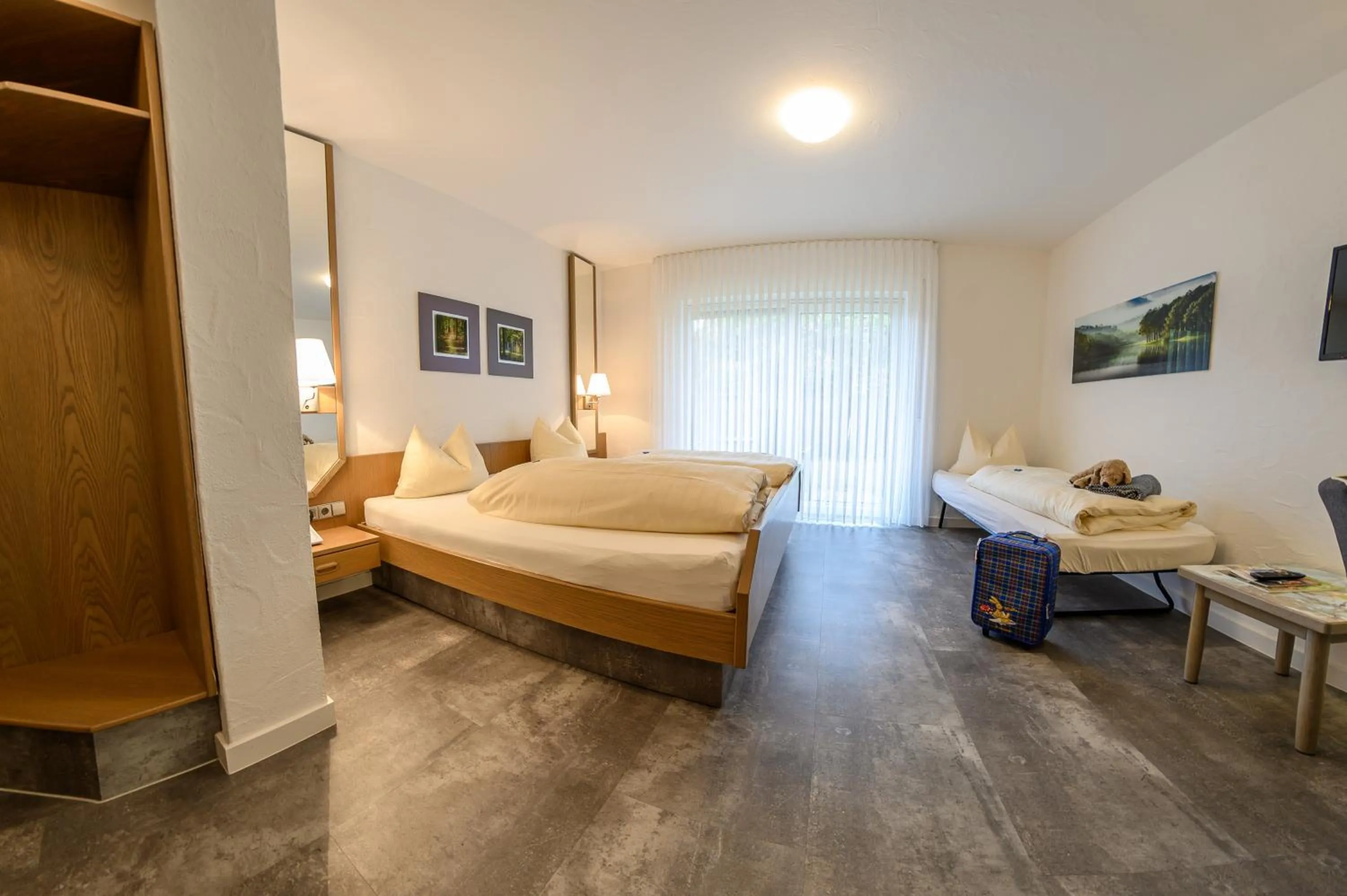 Bed in Hotel- Restaurant Zum Schwan