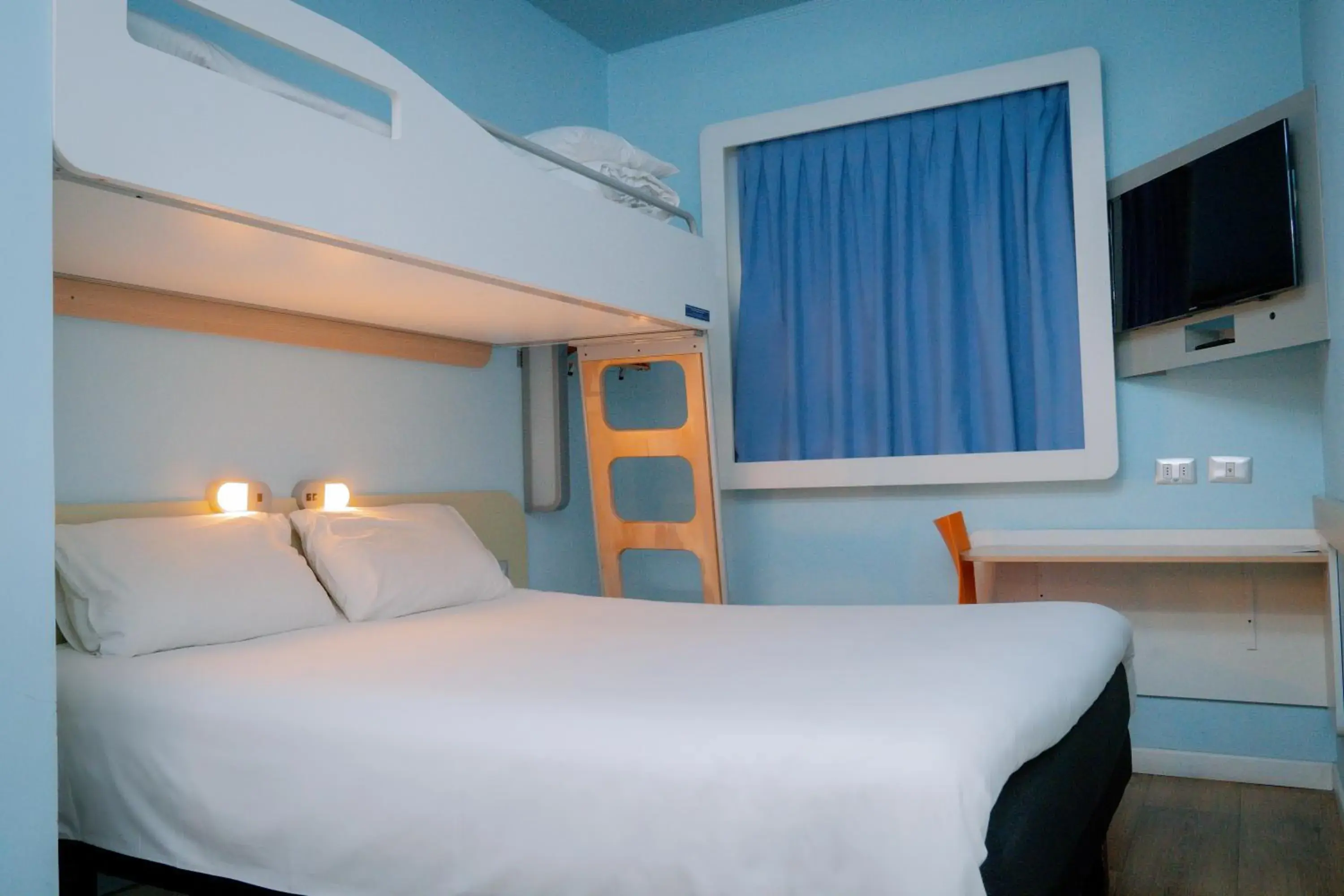 Photo of the whole room, Bed in ibis budget Copiapo Photo of the whole room, Bed in ibis budget Copiapo