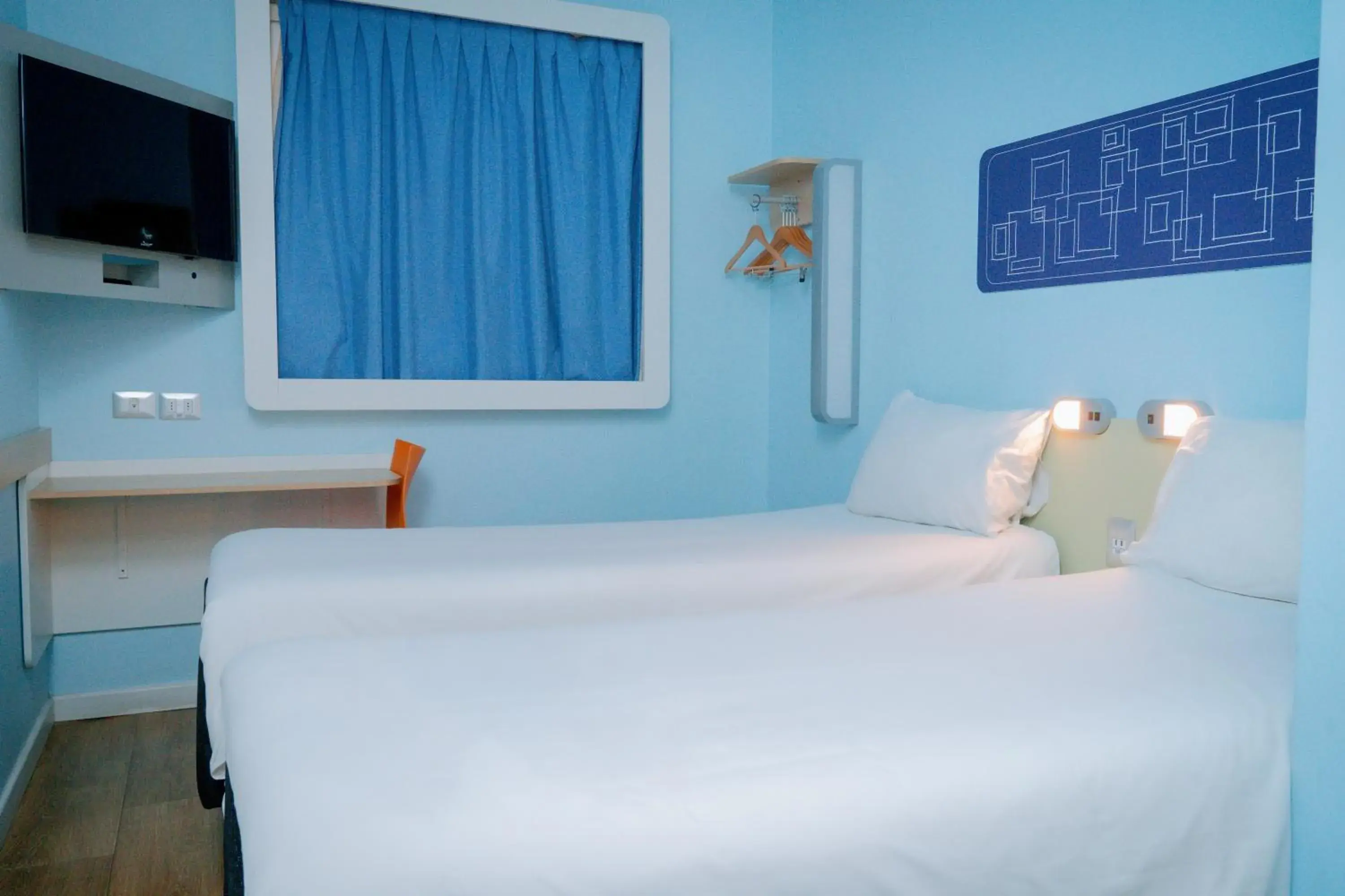 Photo of the whole room, Bed in ibis budget Copiapo Photo of the whole room, Bed in ibis budget Copiapo