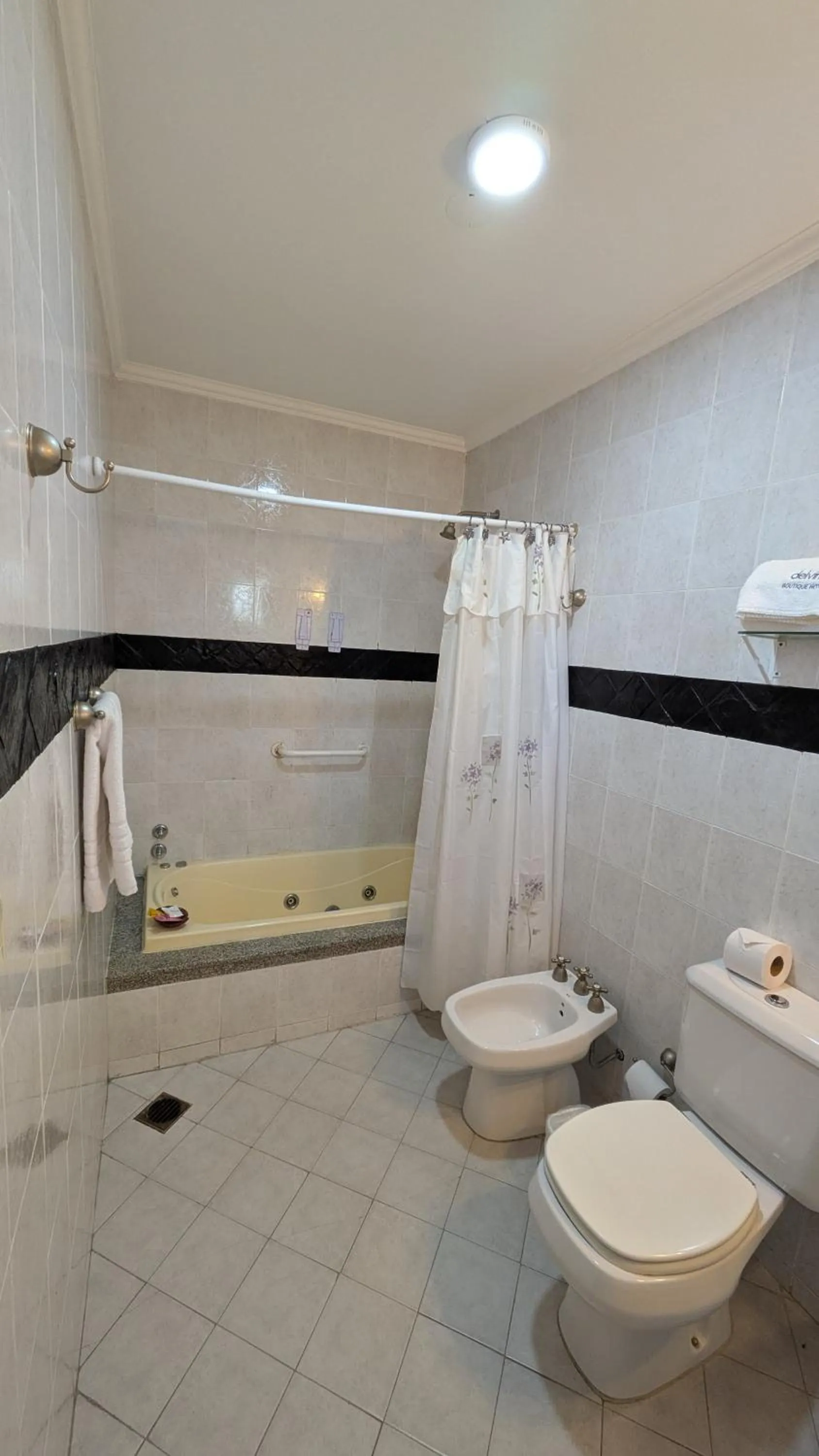 Hot Tub in Delvino Boutique Hotel