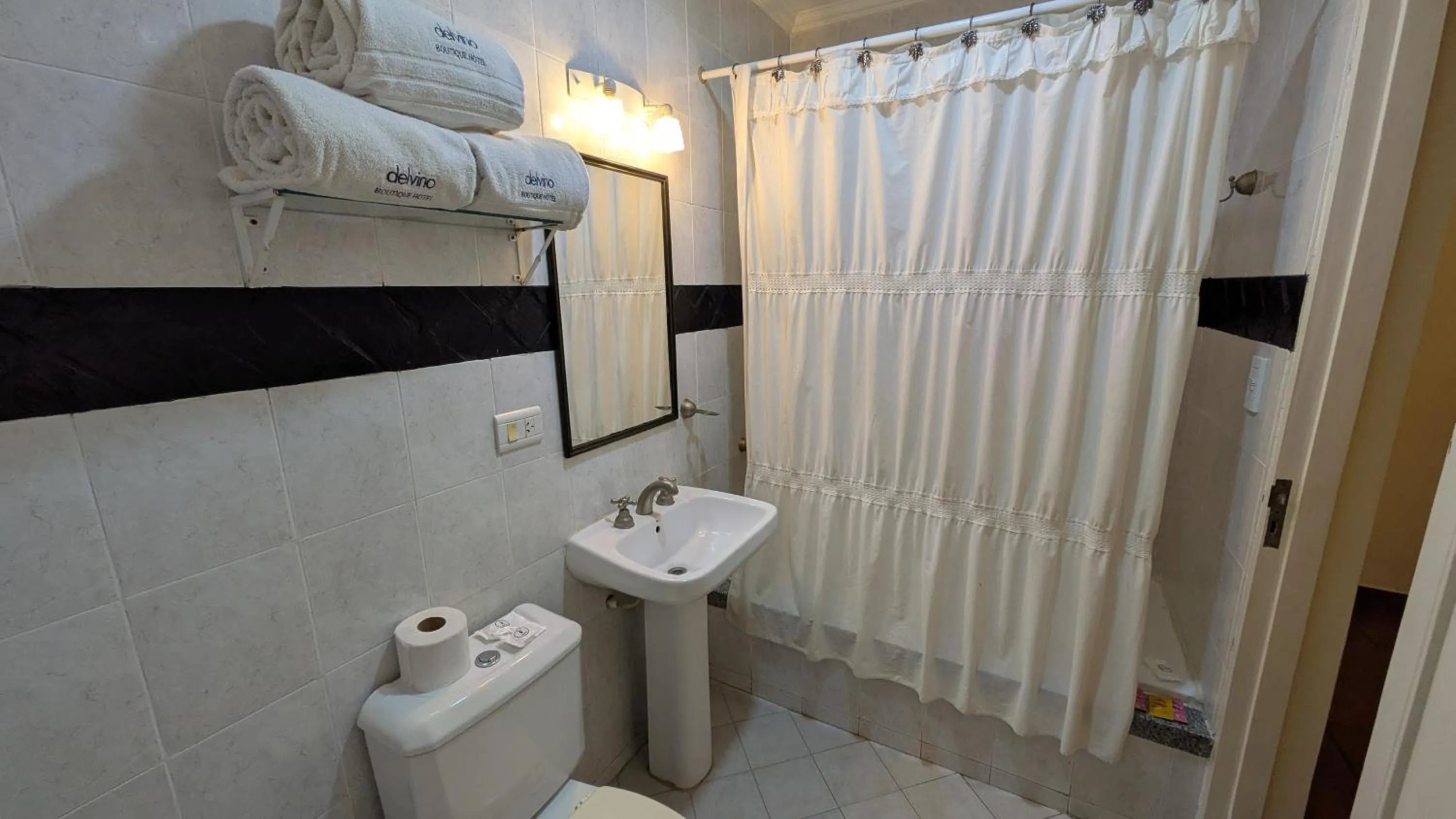 Shower in Delvino Boutique Hotel