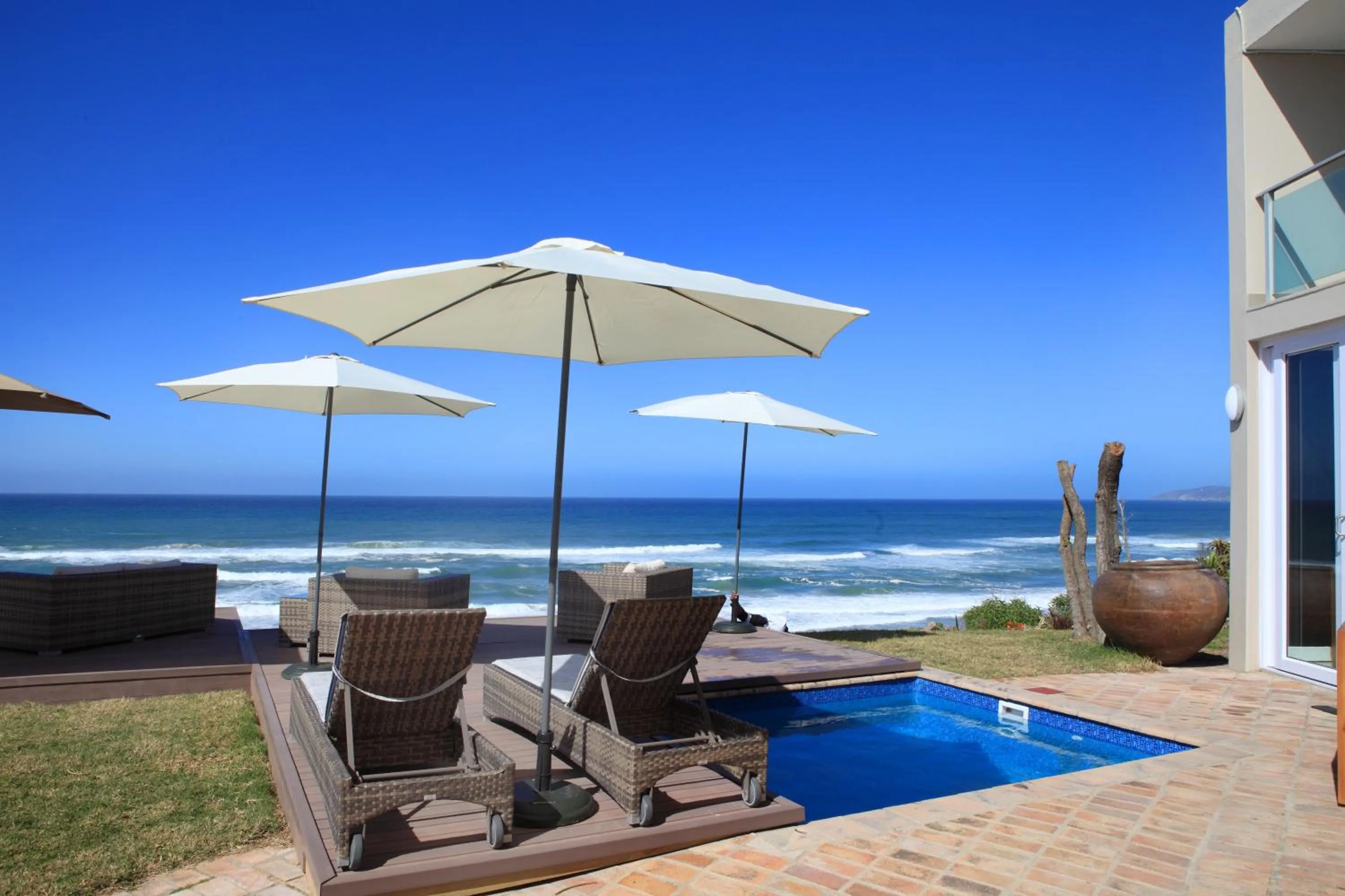Swimming pool in Dune Villa Wilderness