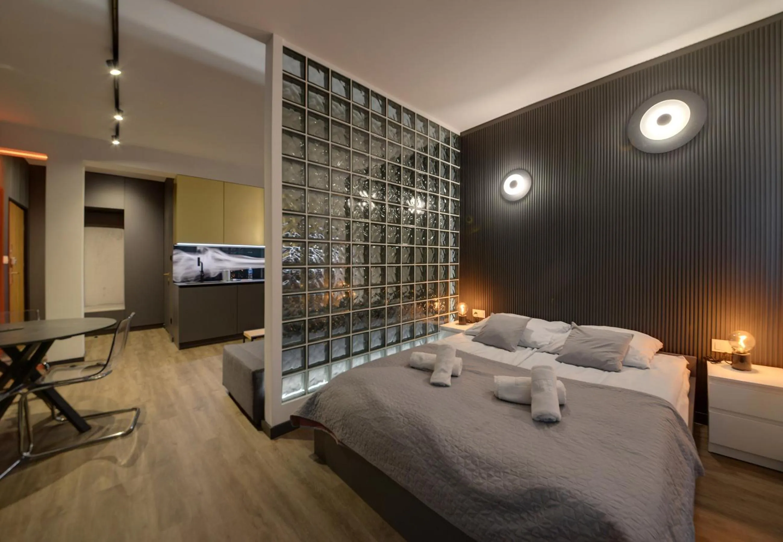 Bed in Q Apartamenty