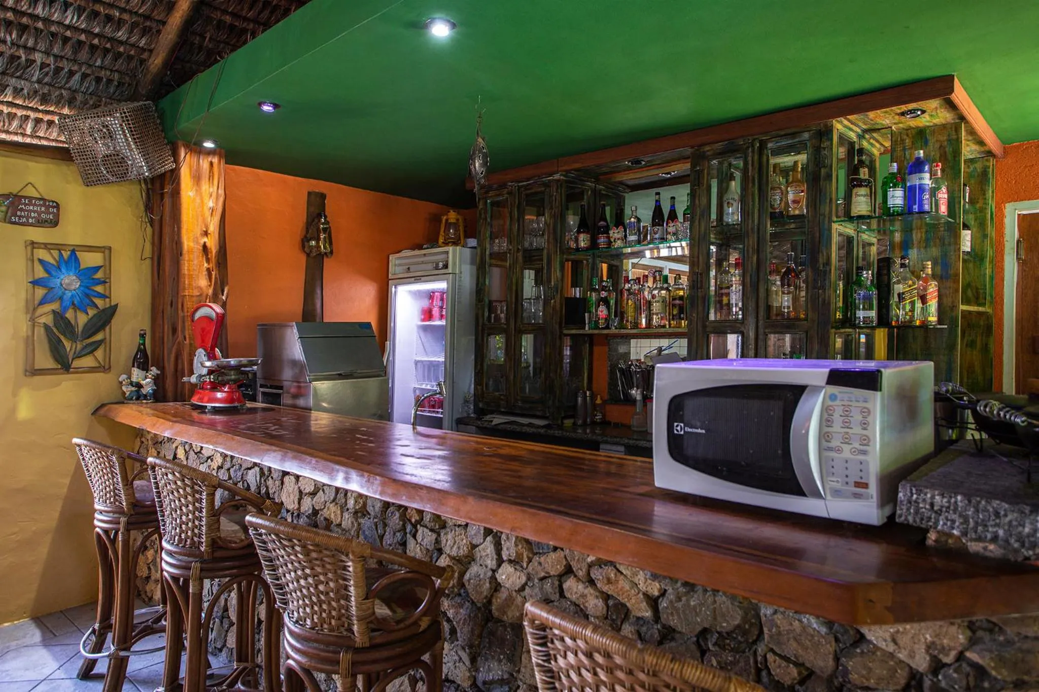 Lounge or bar in Hotel Alemão Beach de Ilhabela