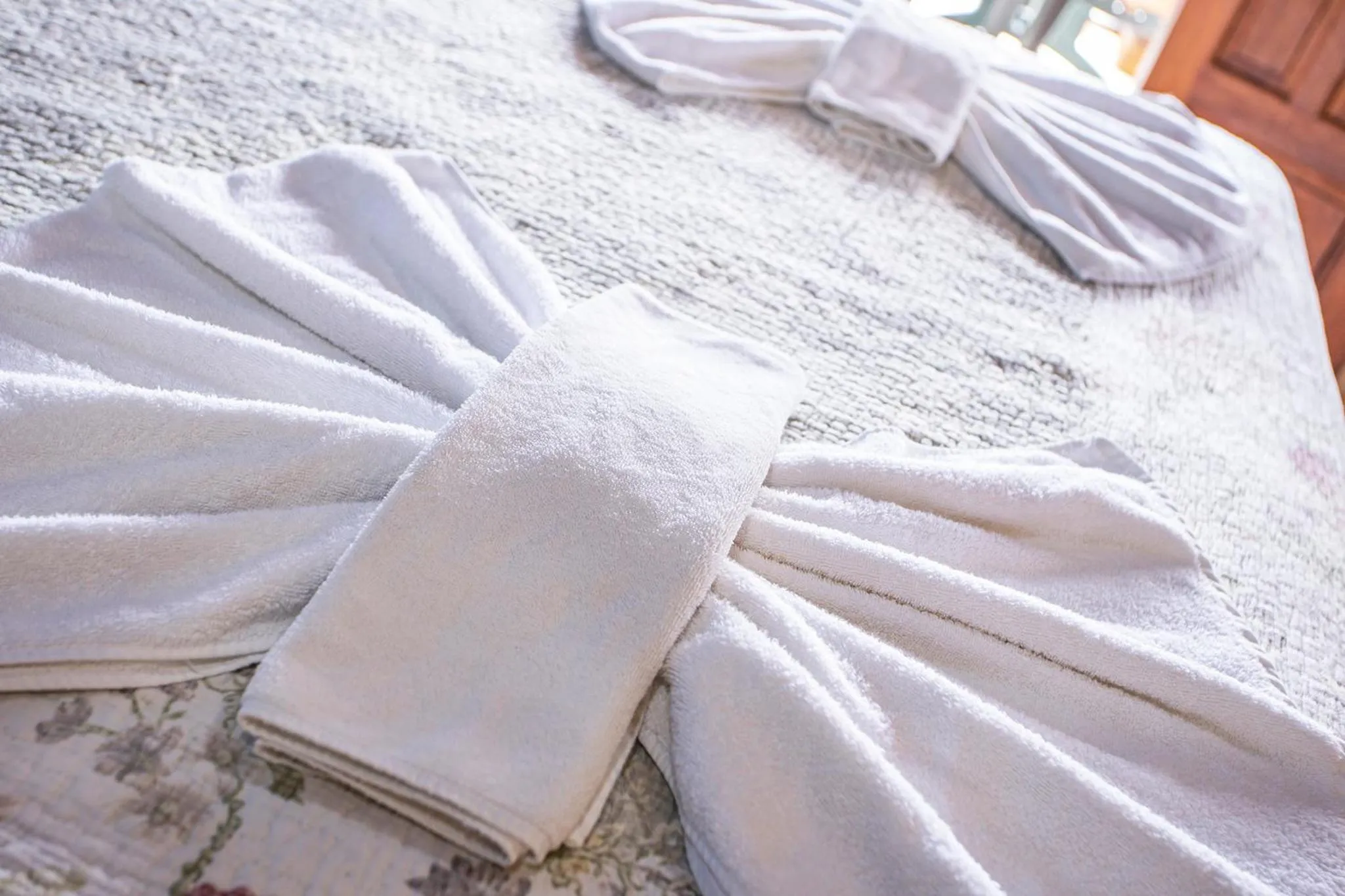 towels, Bed in Hotel Alemão Beach de Ilhabela