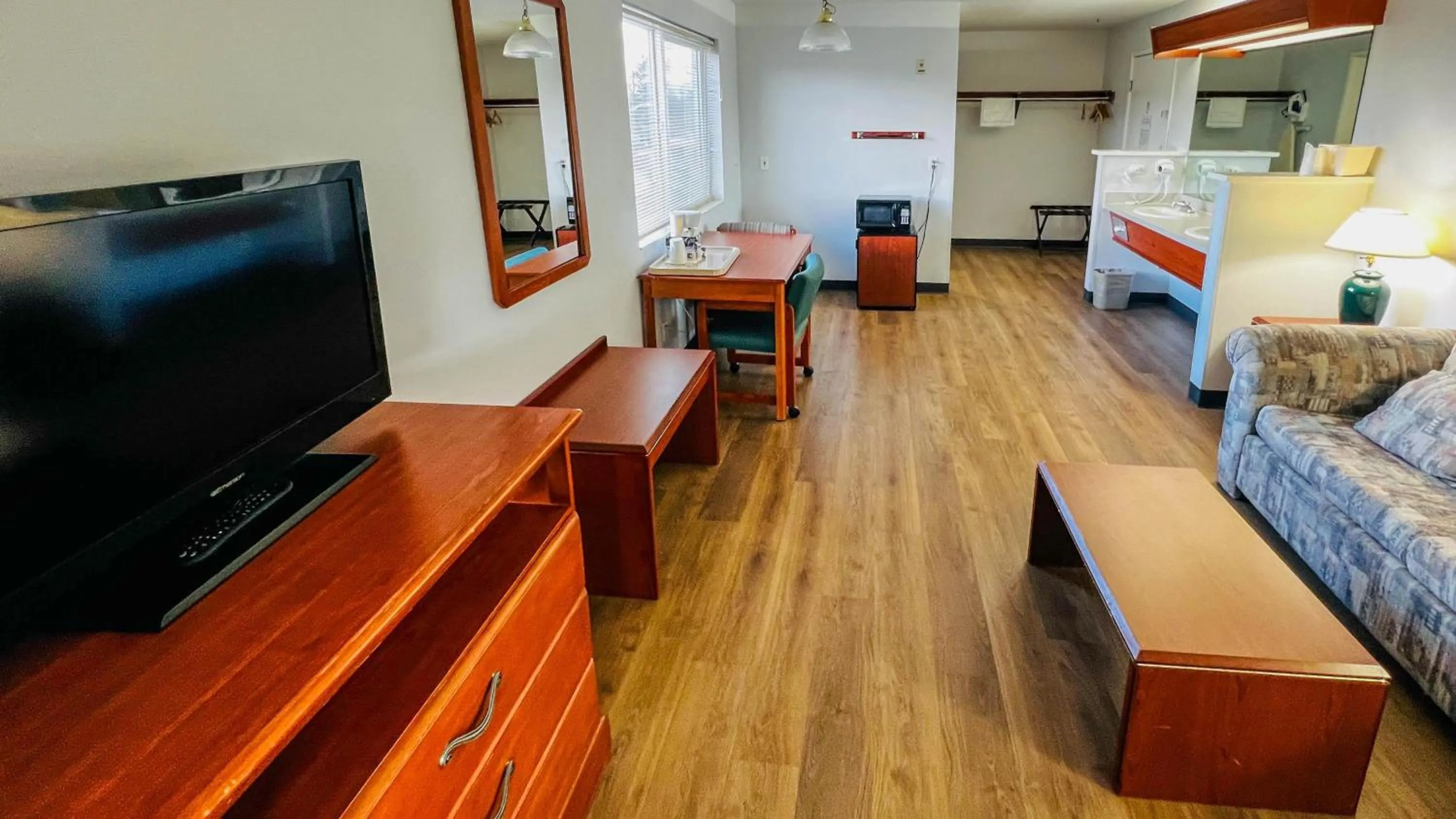 Other in Studio 6 Suites Portland OR I-5 OHSU