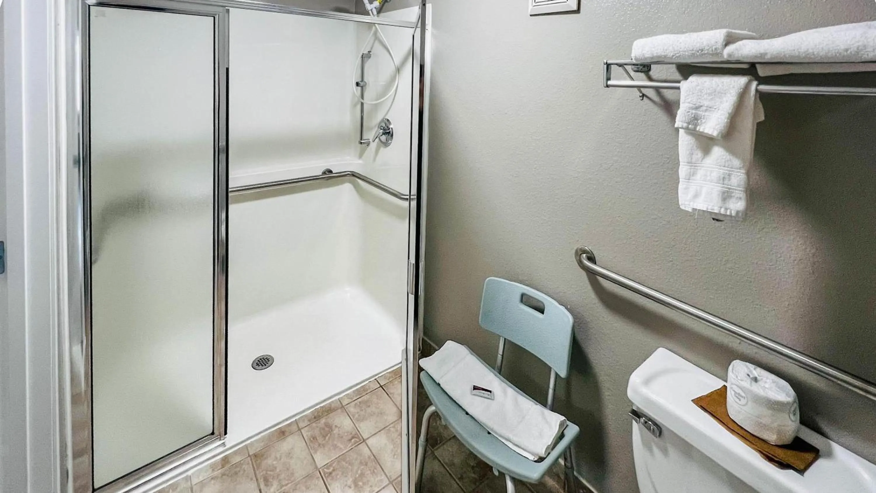 Bathroom in Studio 6 Suites Portland OR I-5 OHSU