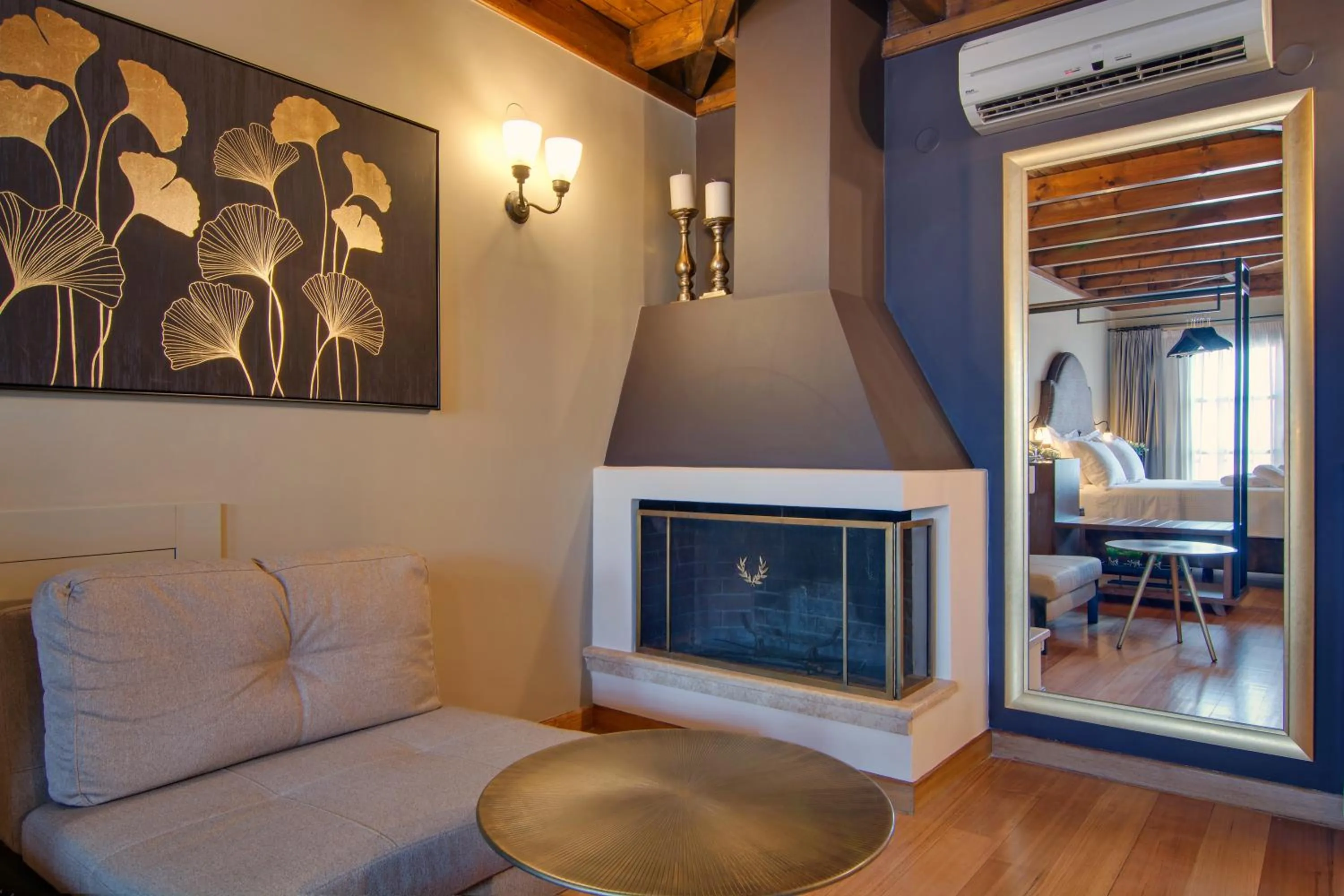 Seating area in Frontzu Politia