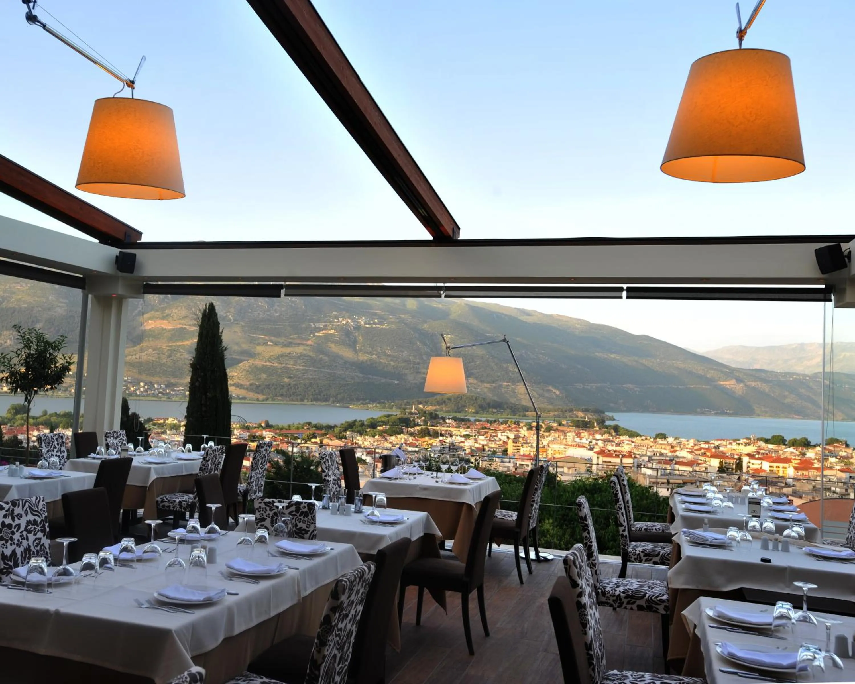 Restaurant/places to eat in Frontzu Politia