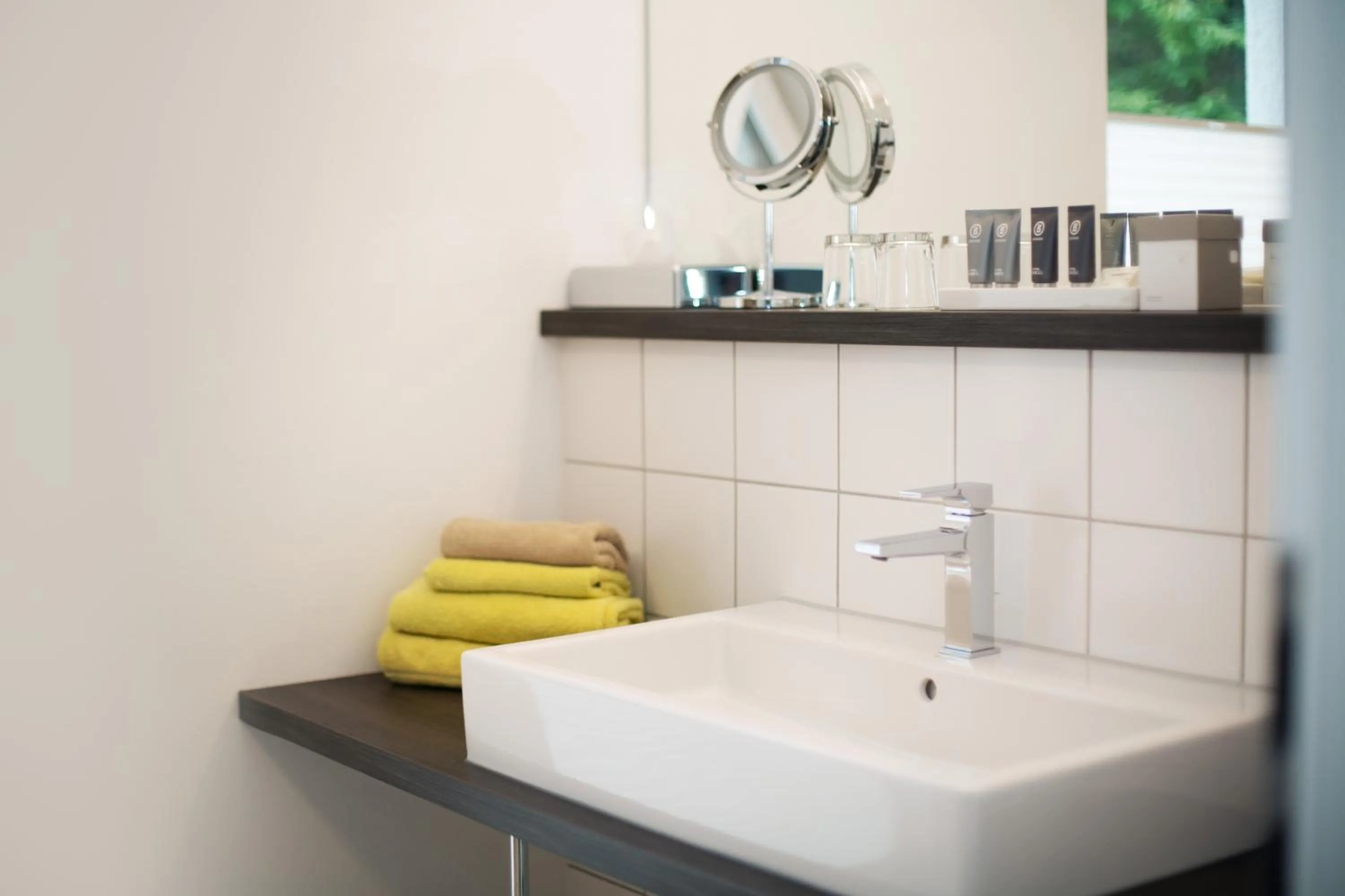 Photo of the whole room in Boardinghouse by M&K