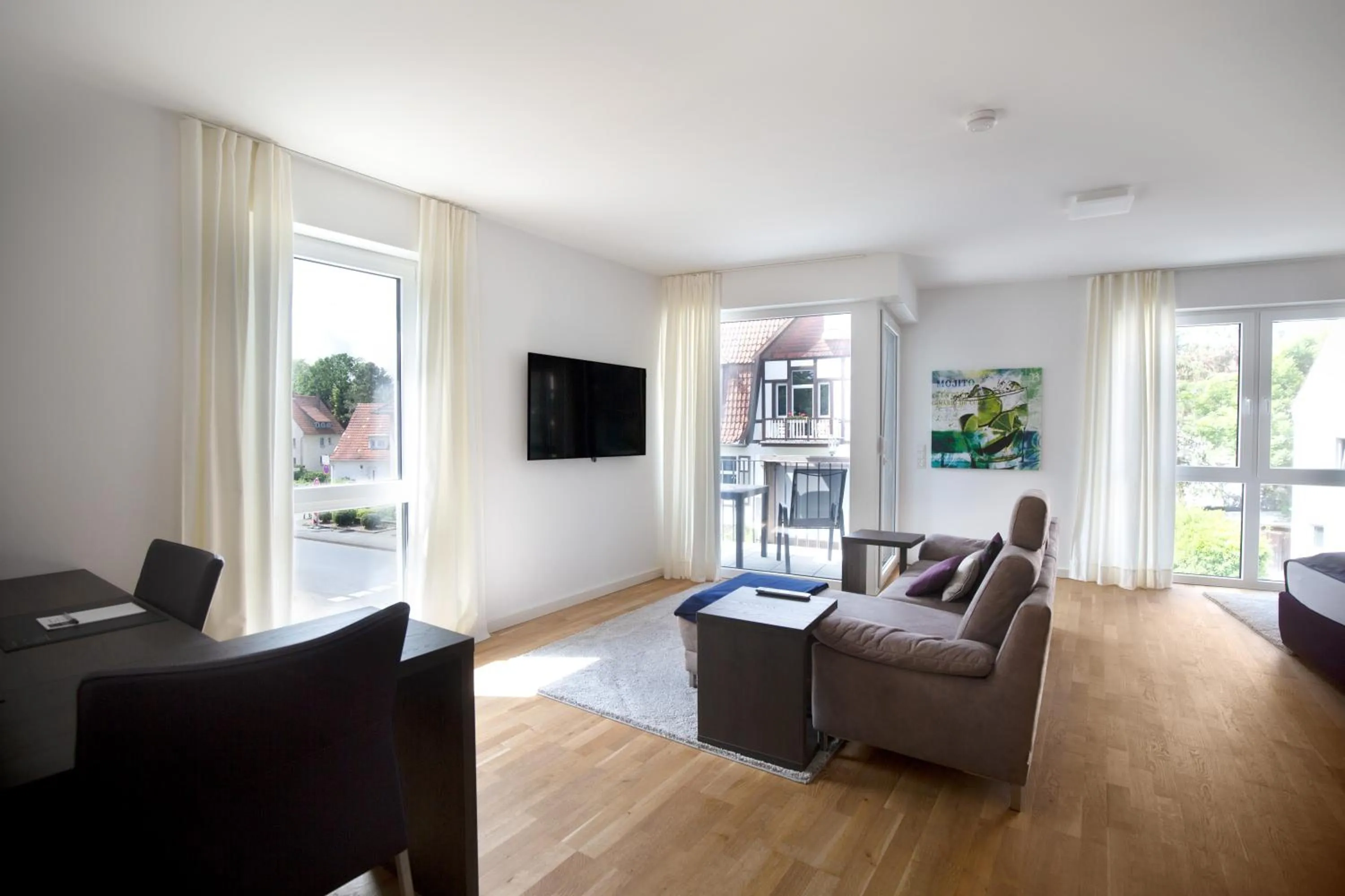 Photo of the whole room in Boardinghouse by M&K