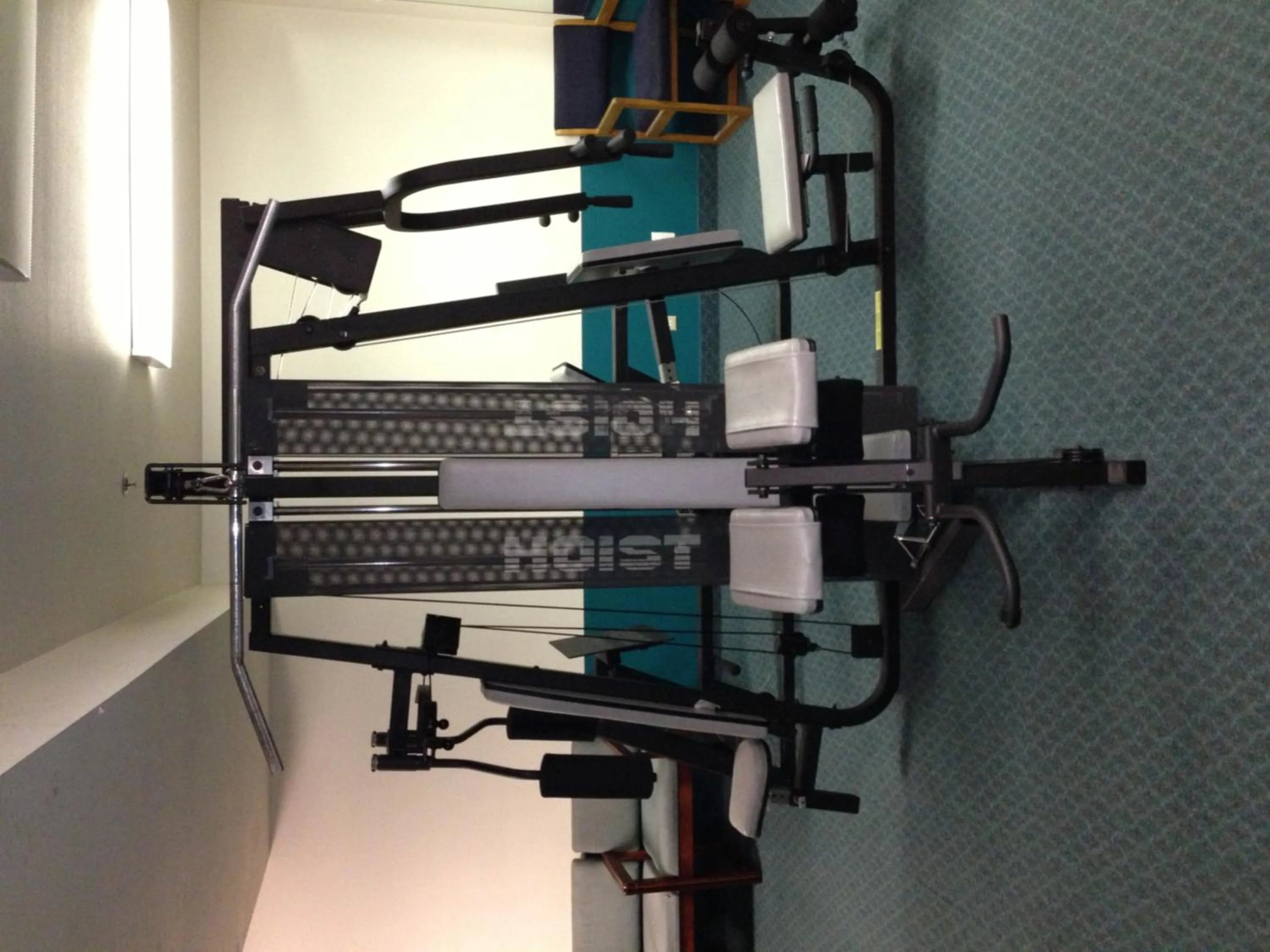 Fitness centre/facilities in Bay City Inn