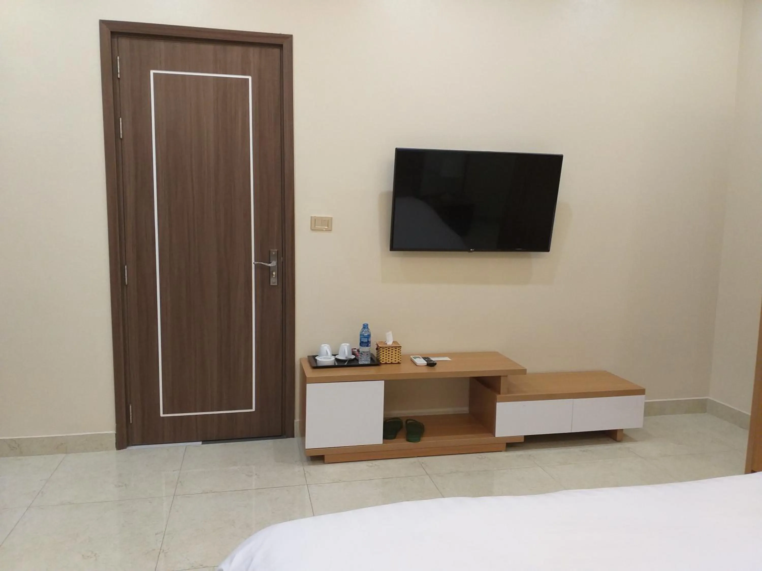 Bed in Vu Gia Khanh Apartment