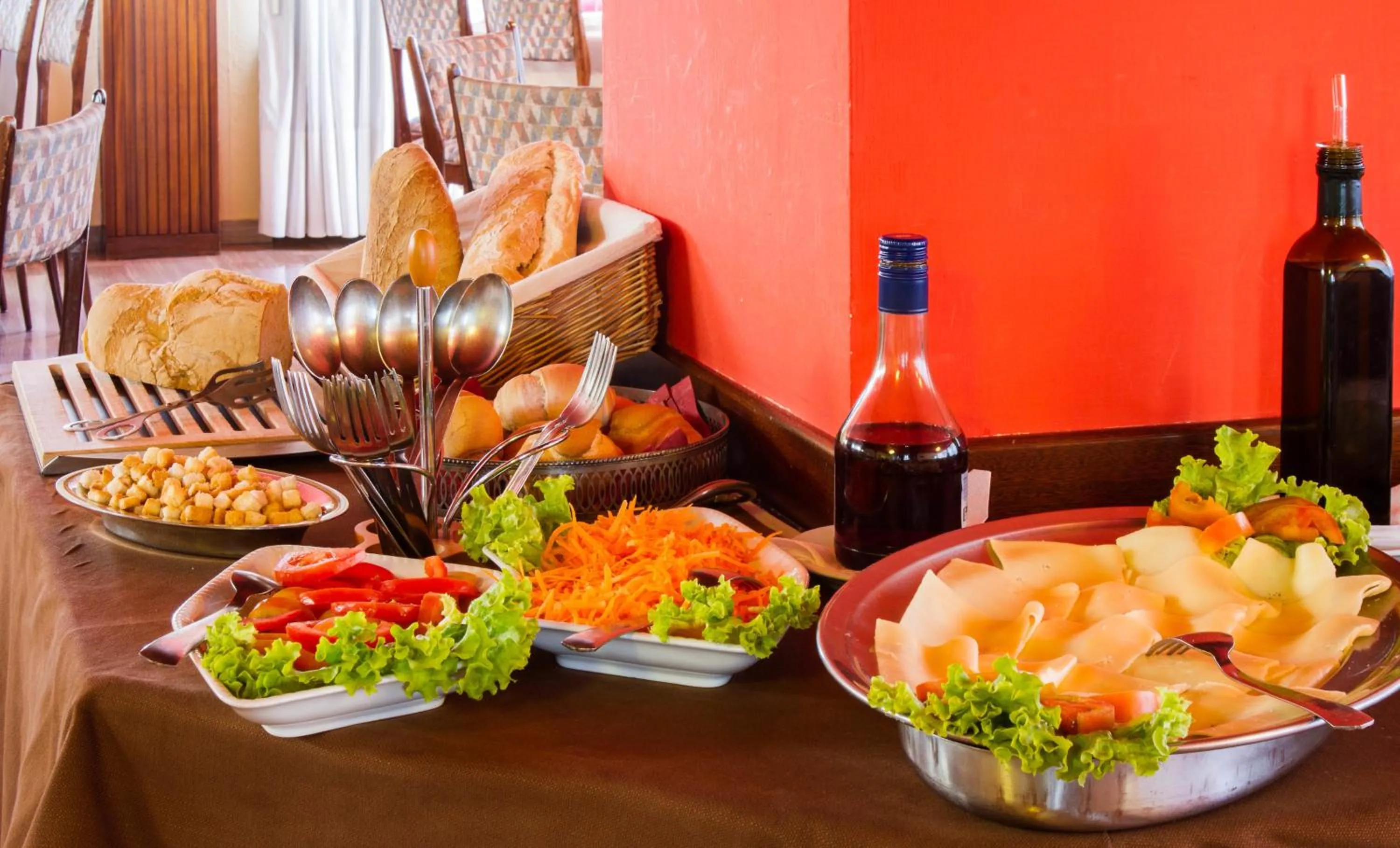 Restaurant/places to eat in Hotel Reale