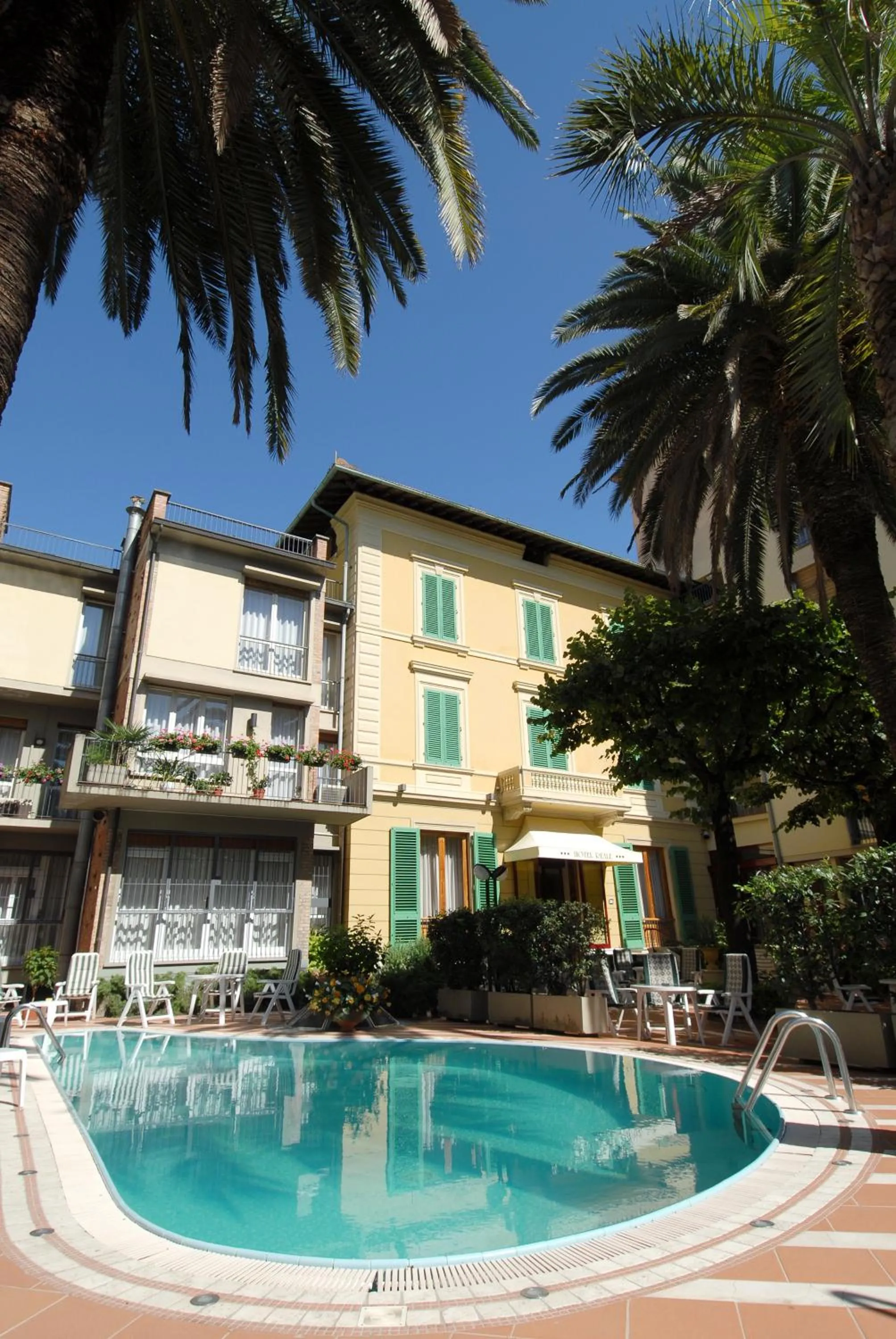 Day in Hotel Reale