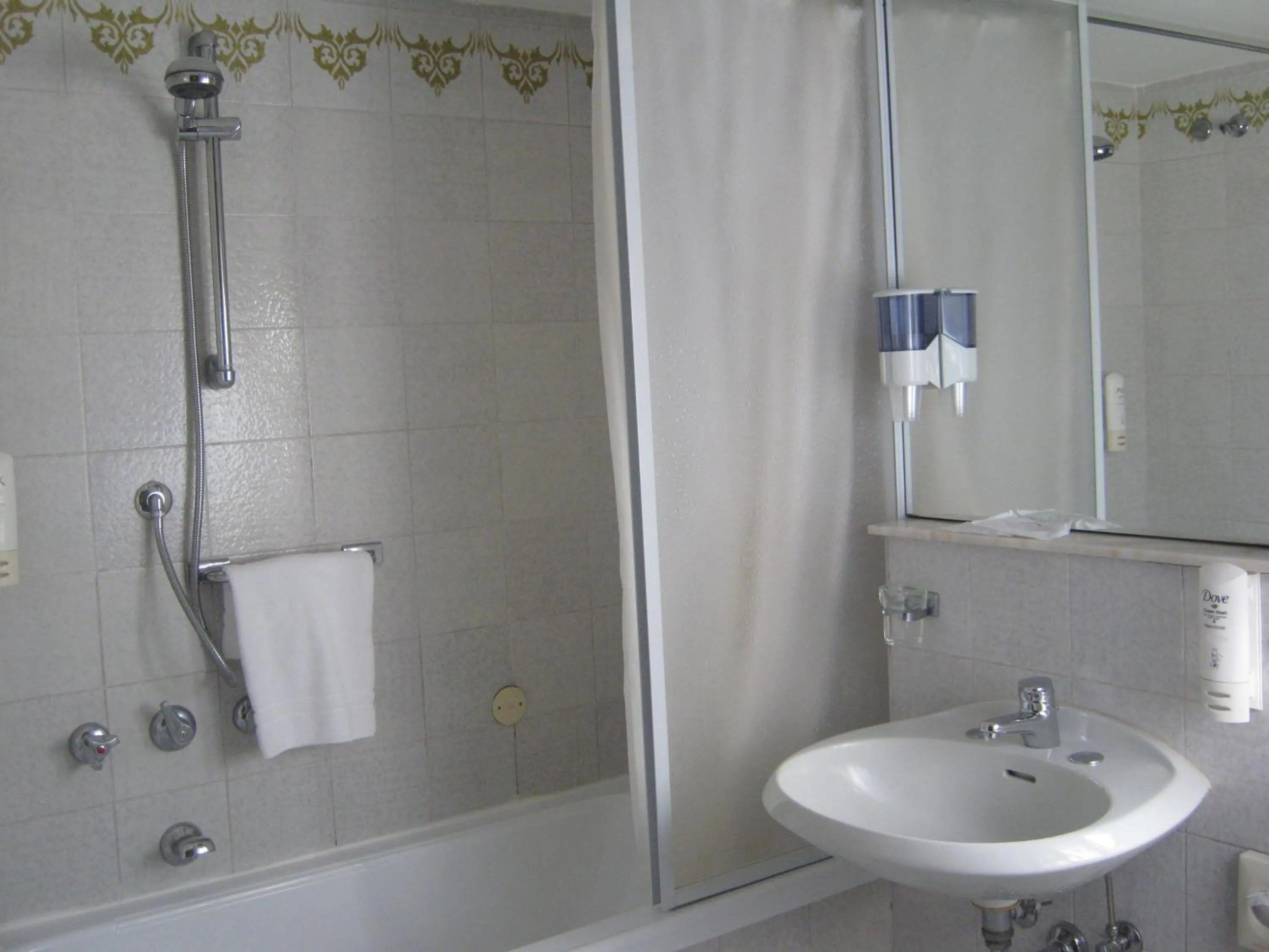 Bathroom in Hotel Reale