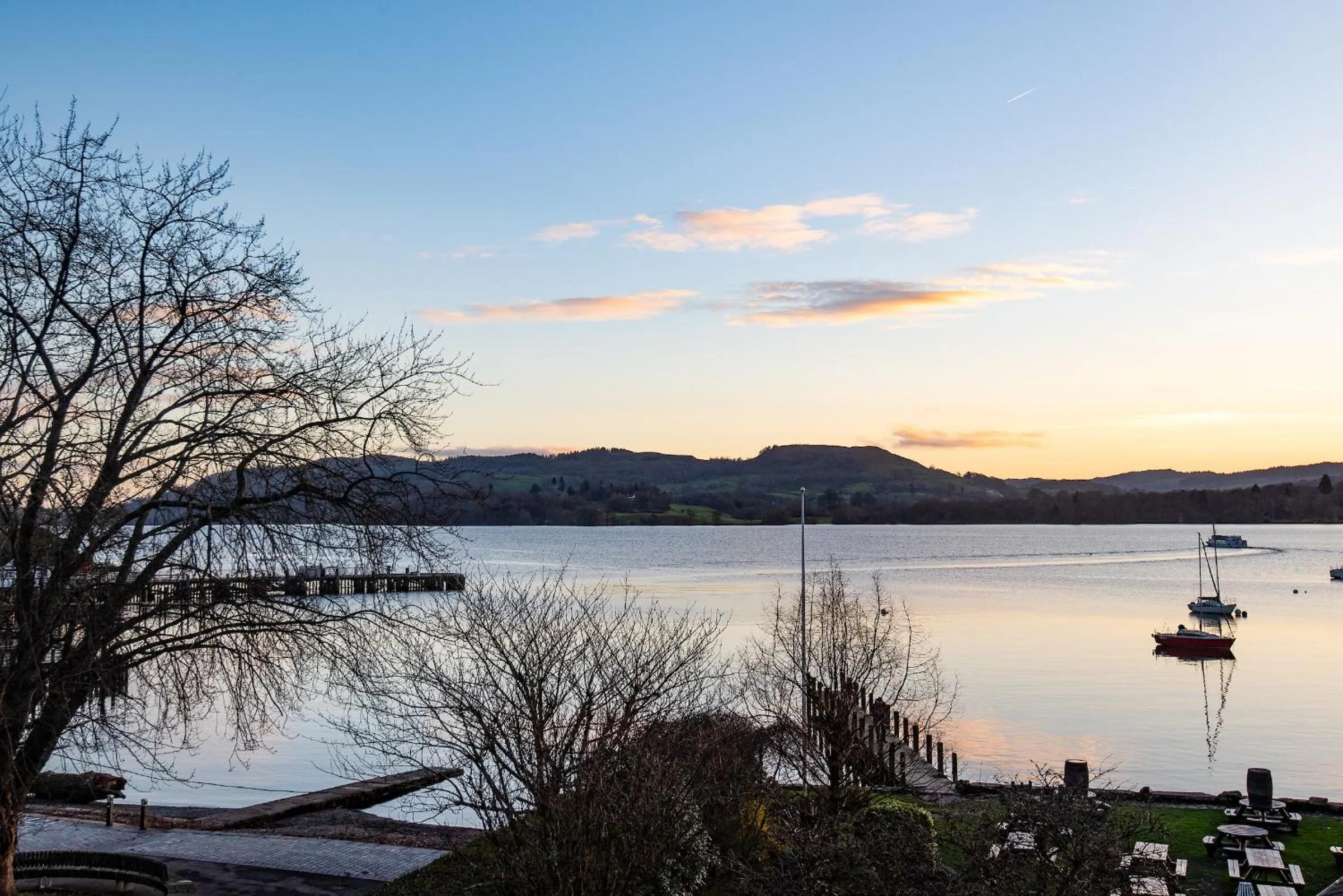 TV and multimedia in Wateredge Inn- The Inn Collection Group