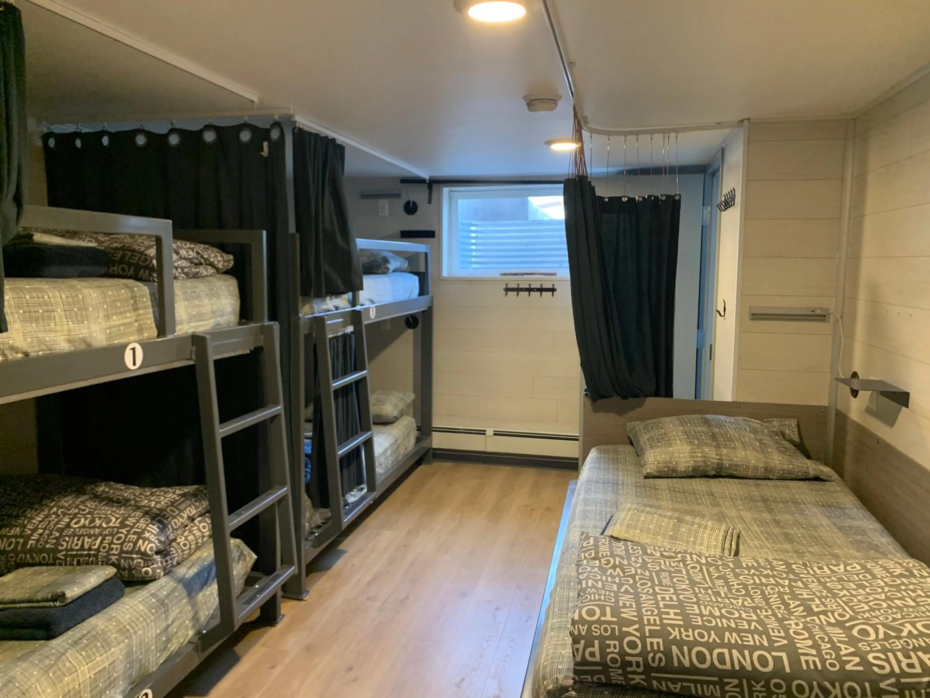 Bed in Jasper Downtown Hostel