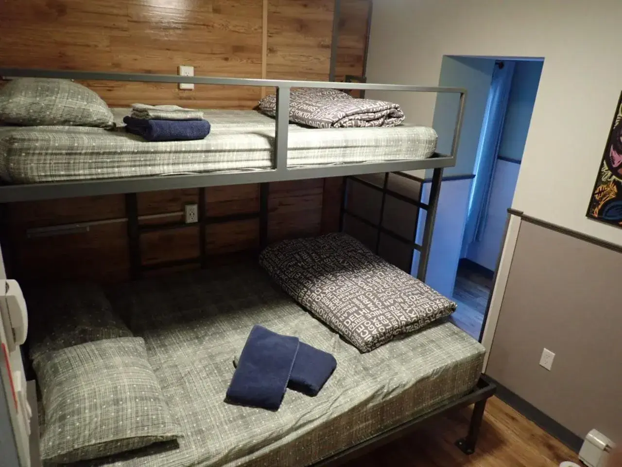 Family Room with Shared Bathroom in Jasper Downtown Hostel Family Room with Shared Bathroom in Jasper Downtown Hostel