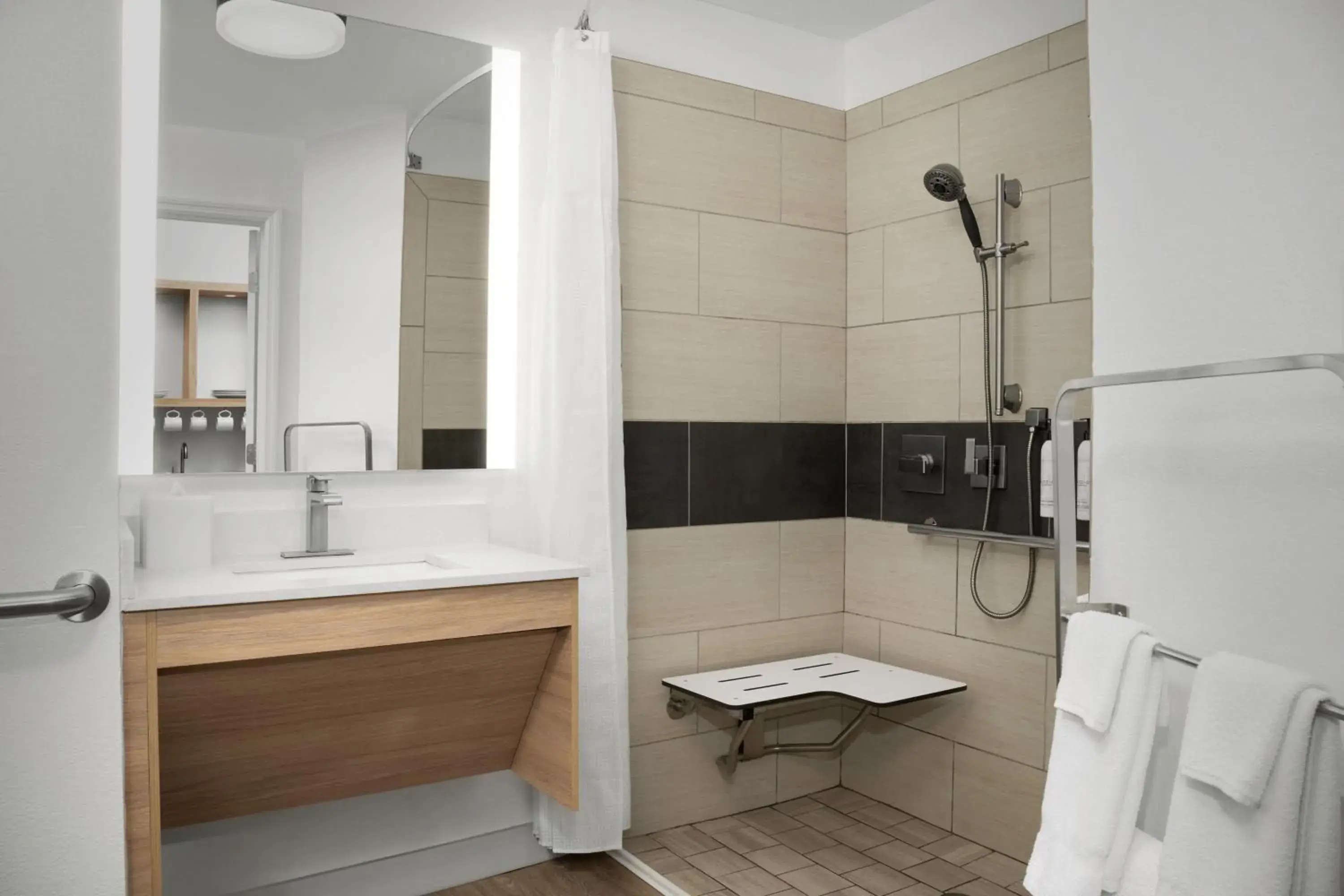 Bathroom in TownePlace Suites by Marriott Birmingham South