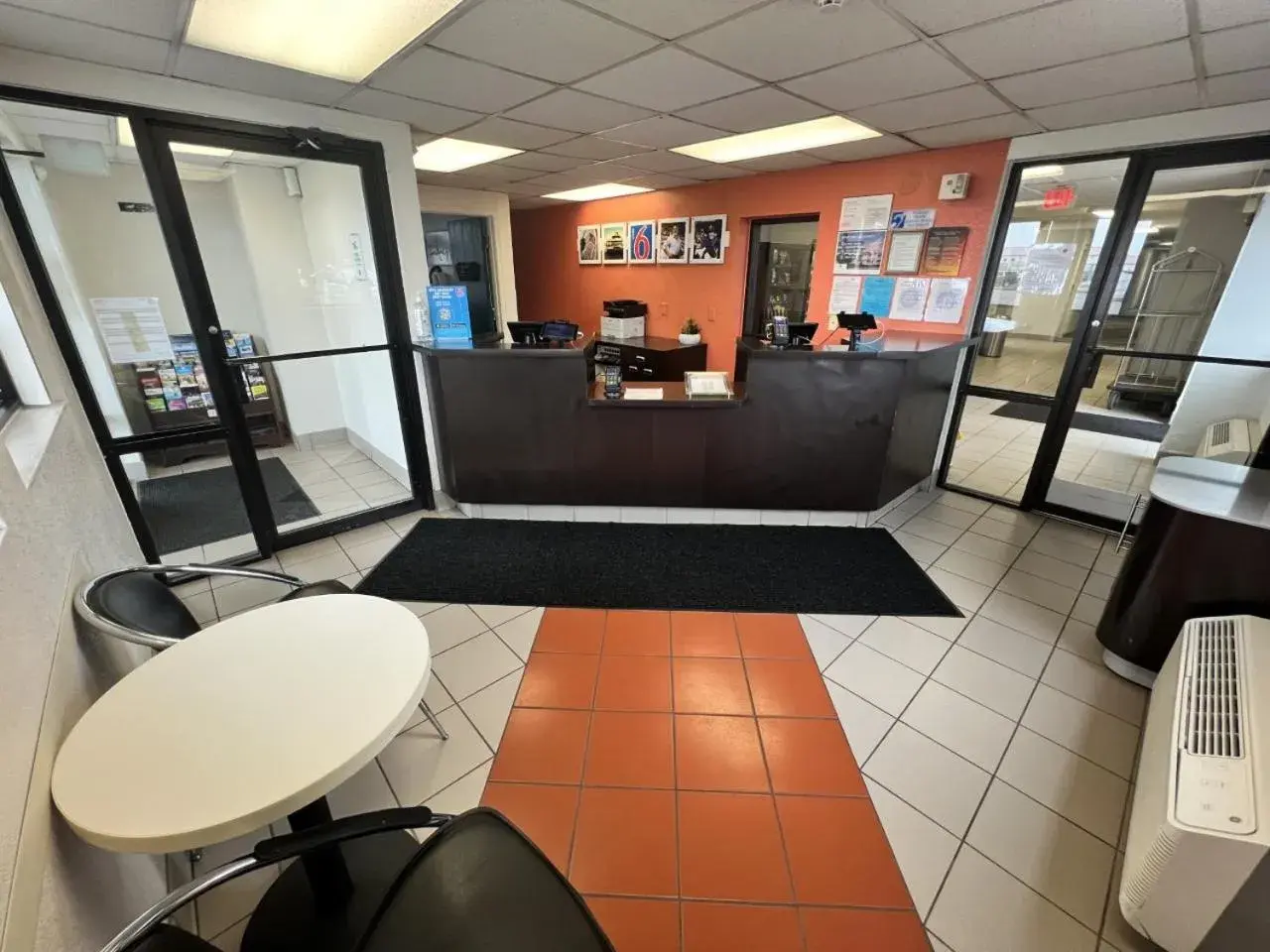 Lobby or reception in Motel 6-Council Bluffs, IA - Omaha East Lobby or reception in Motel 6-Council Bluffs, IA - Omaha East