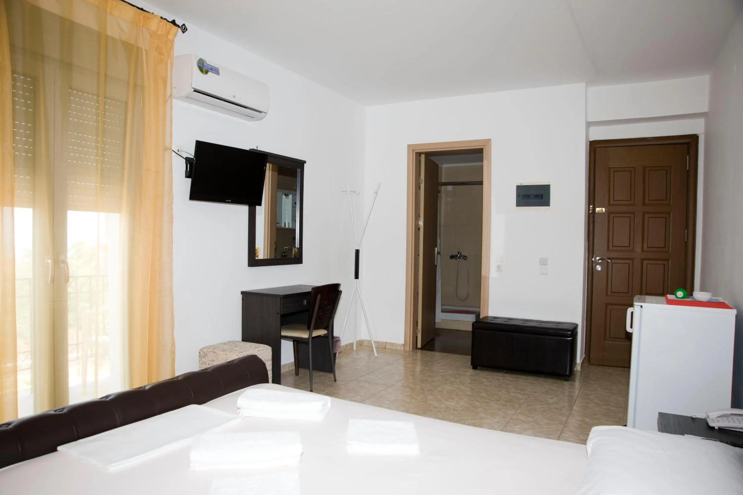 TV and multimedia, Bed in Pyrgos Sofokleous