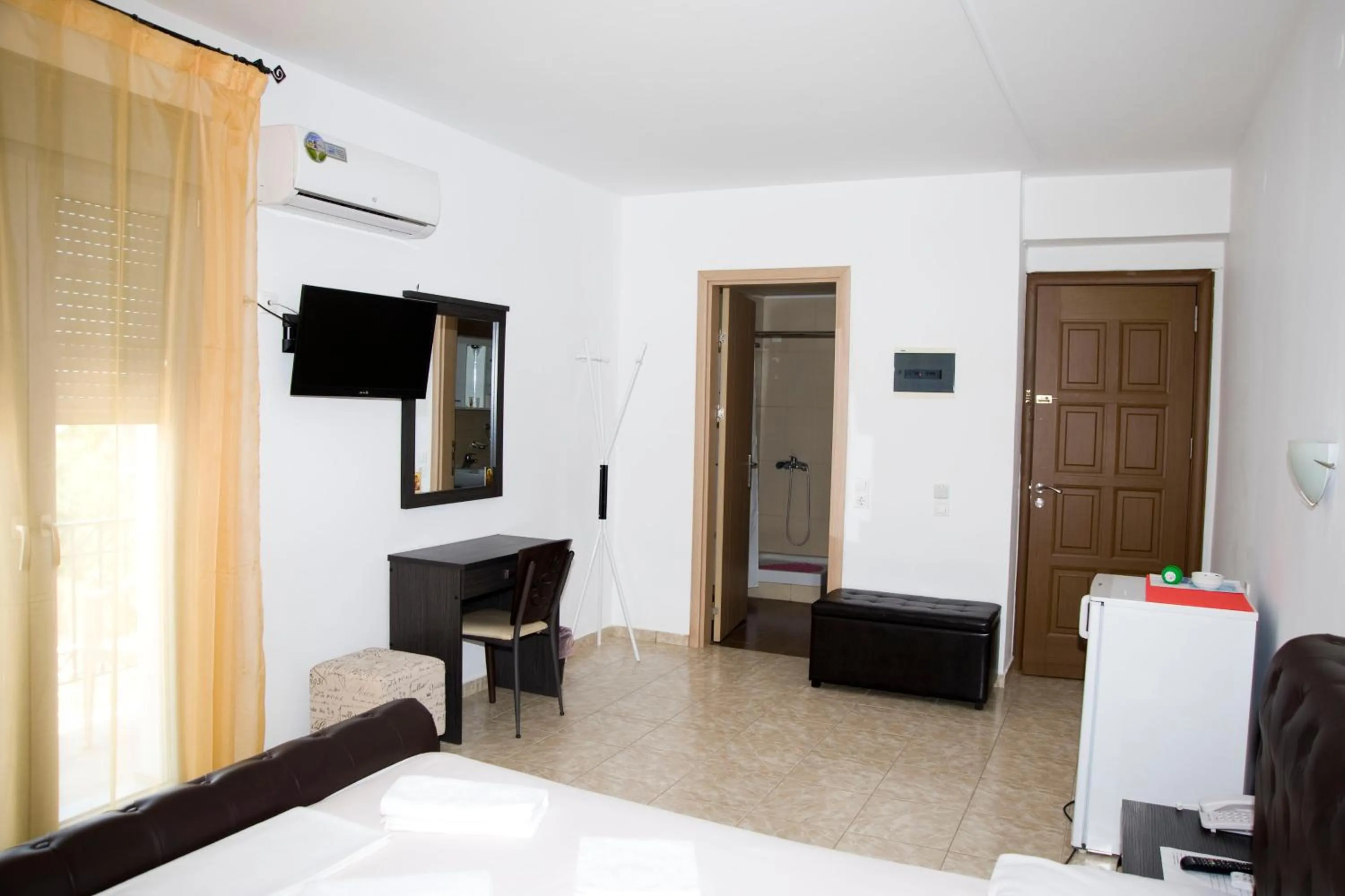 Photo of the whole room, Bed in Pyrgos Sofokleous