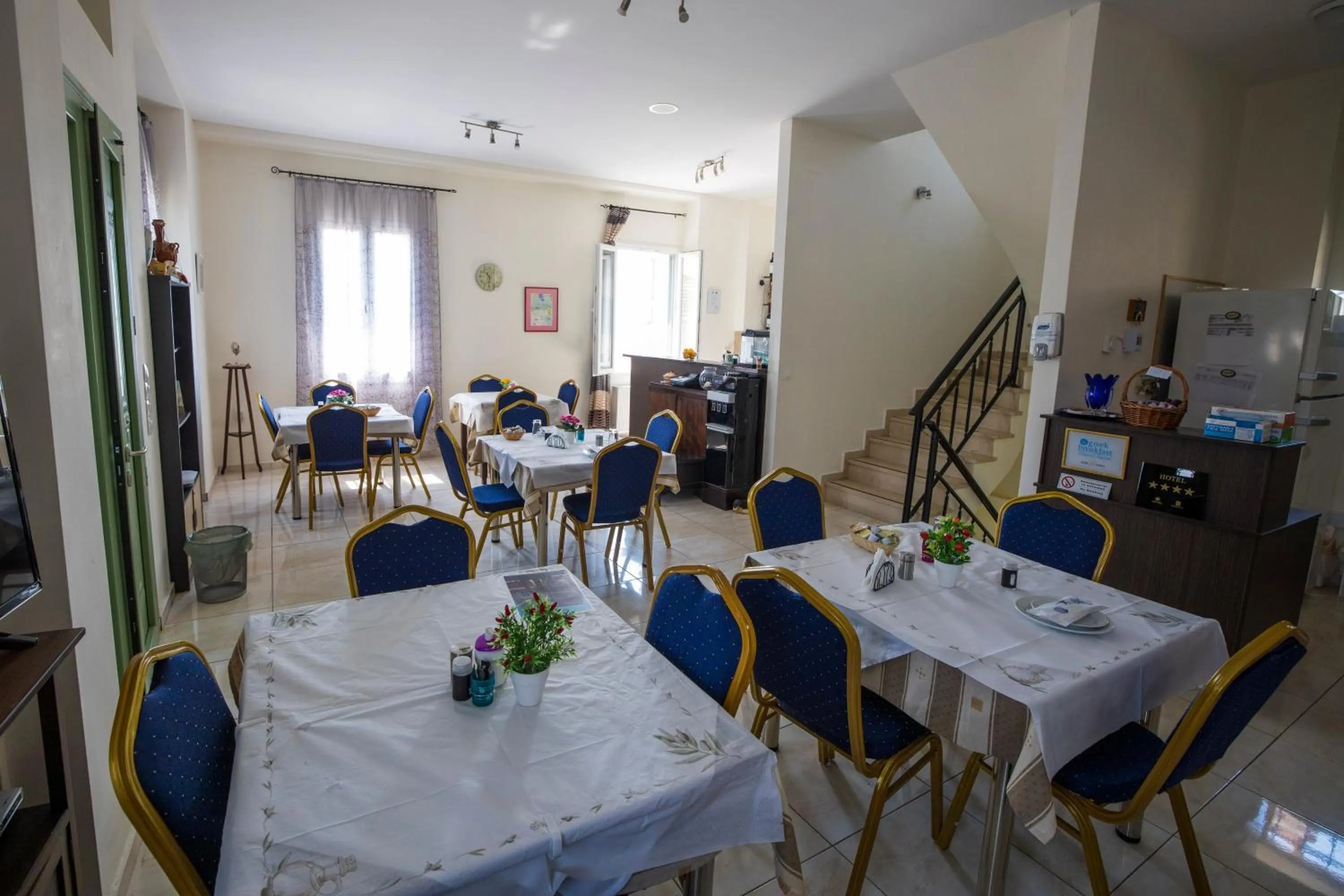 Communal lounge/ TV room in Pyrgos Sofokleous