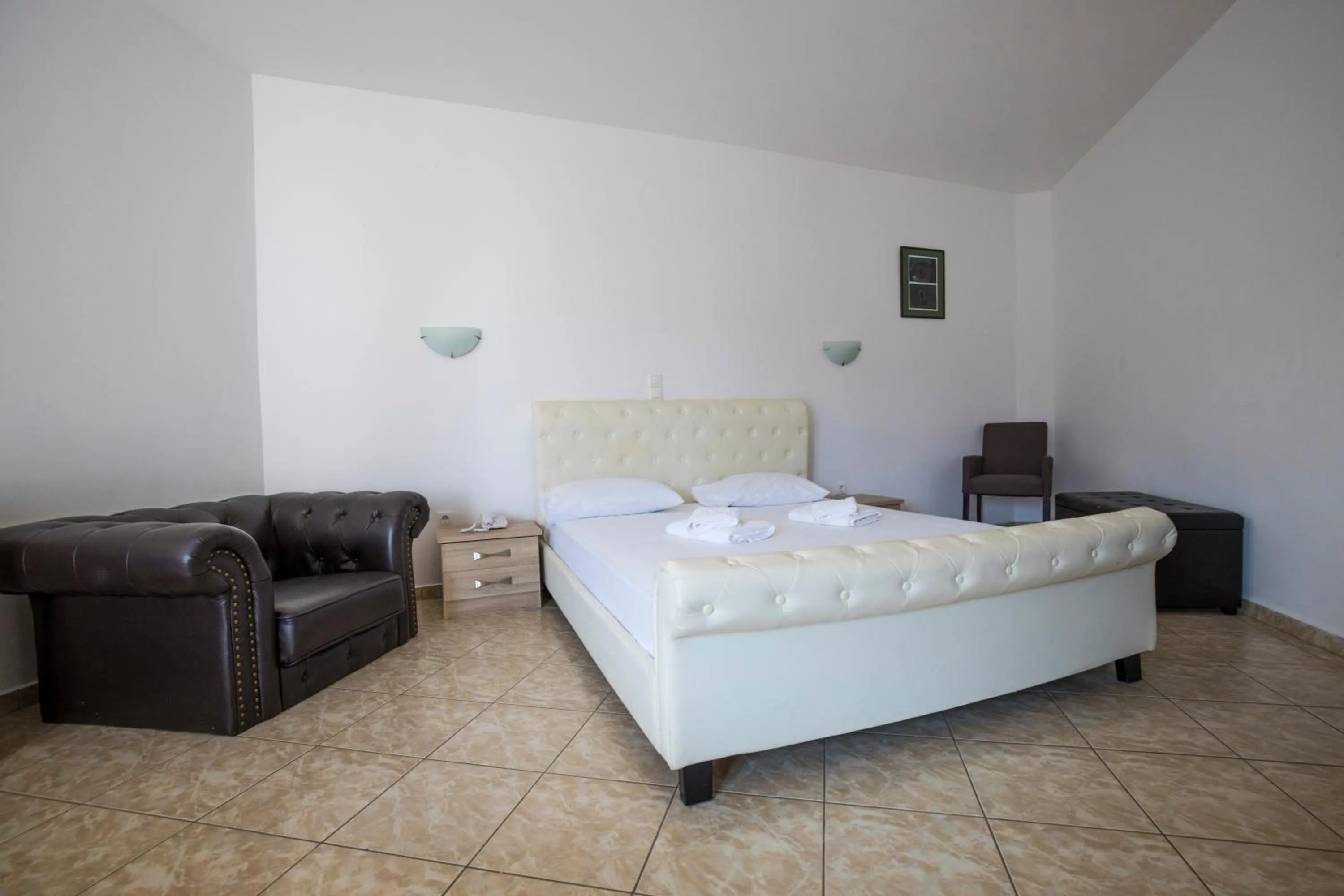 Bedroom, Bed in Pyrgos Sofokleous